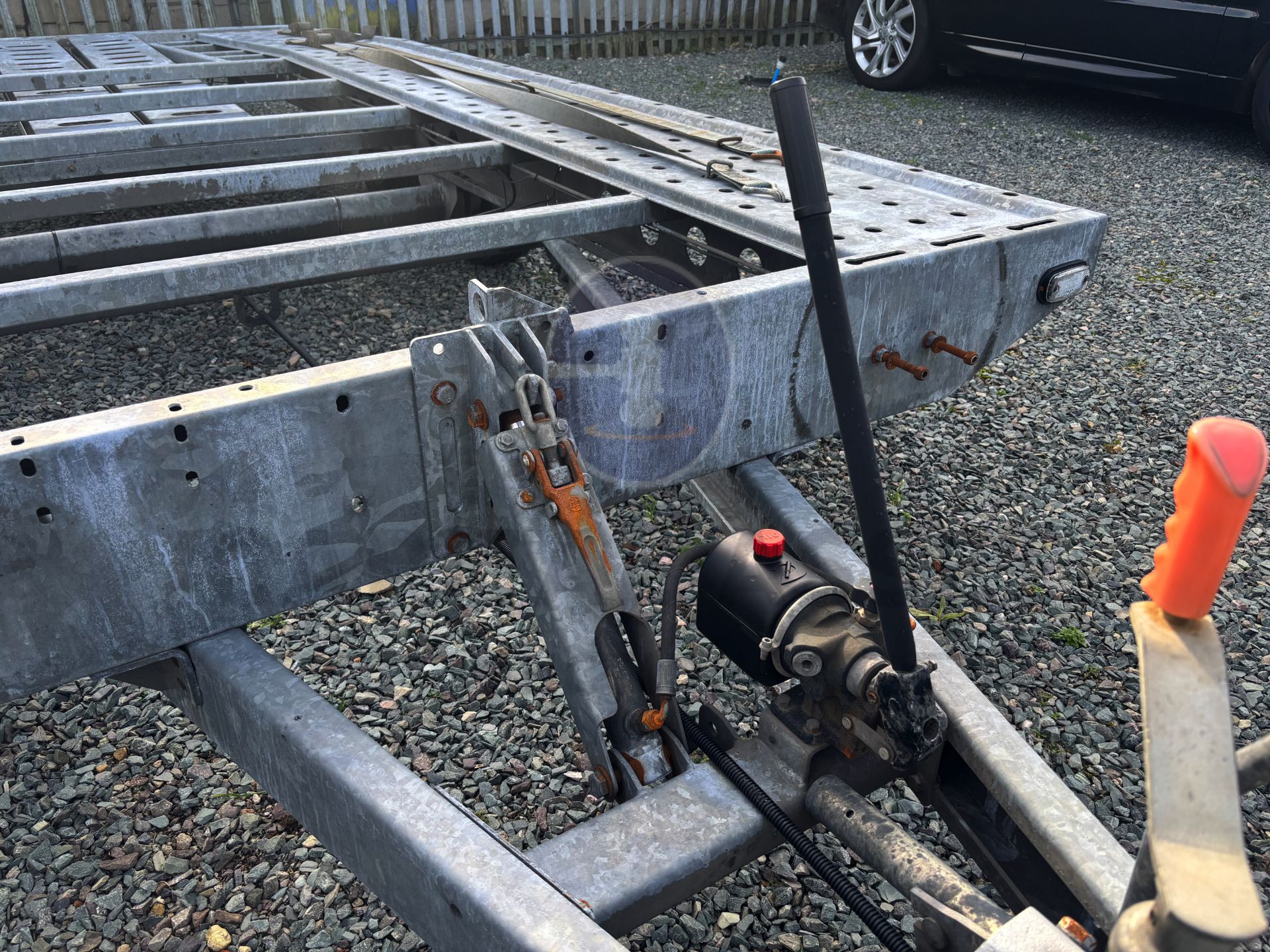 PRG TWIN AXEL RECOVERY TRAILER (2024) 19ft LONG - 1 OWNER - TILT BED WITH LOADING RAMPS - Image 4 of 7