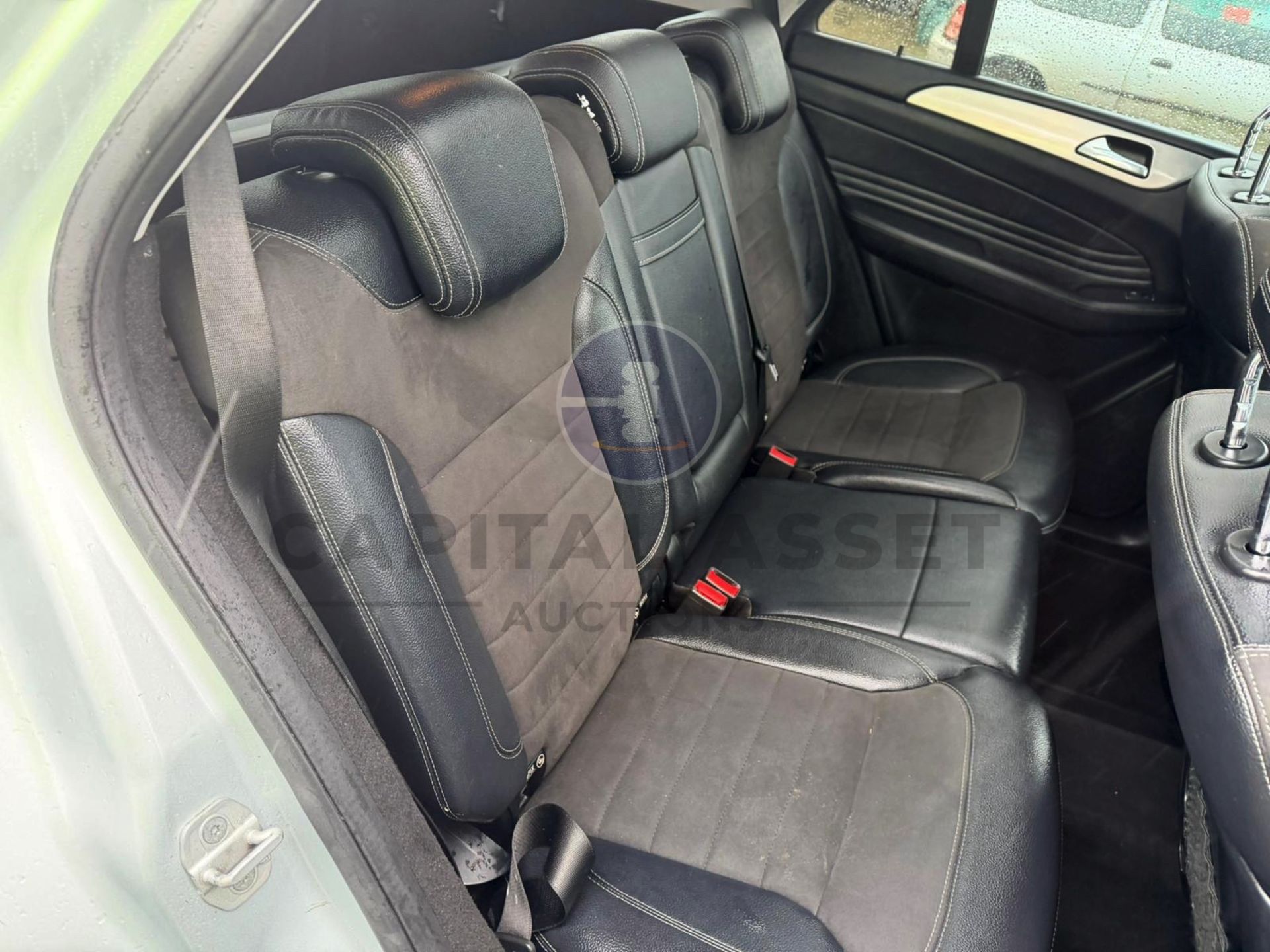 (On Sale) MERCEDES-BENZ ML 250 CDI *AMG LINE PREMIUM* 5 DOOR SUV (64 REG) 7G TRONIC AUTO *HUGE SPEC* - Image 21 of 29