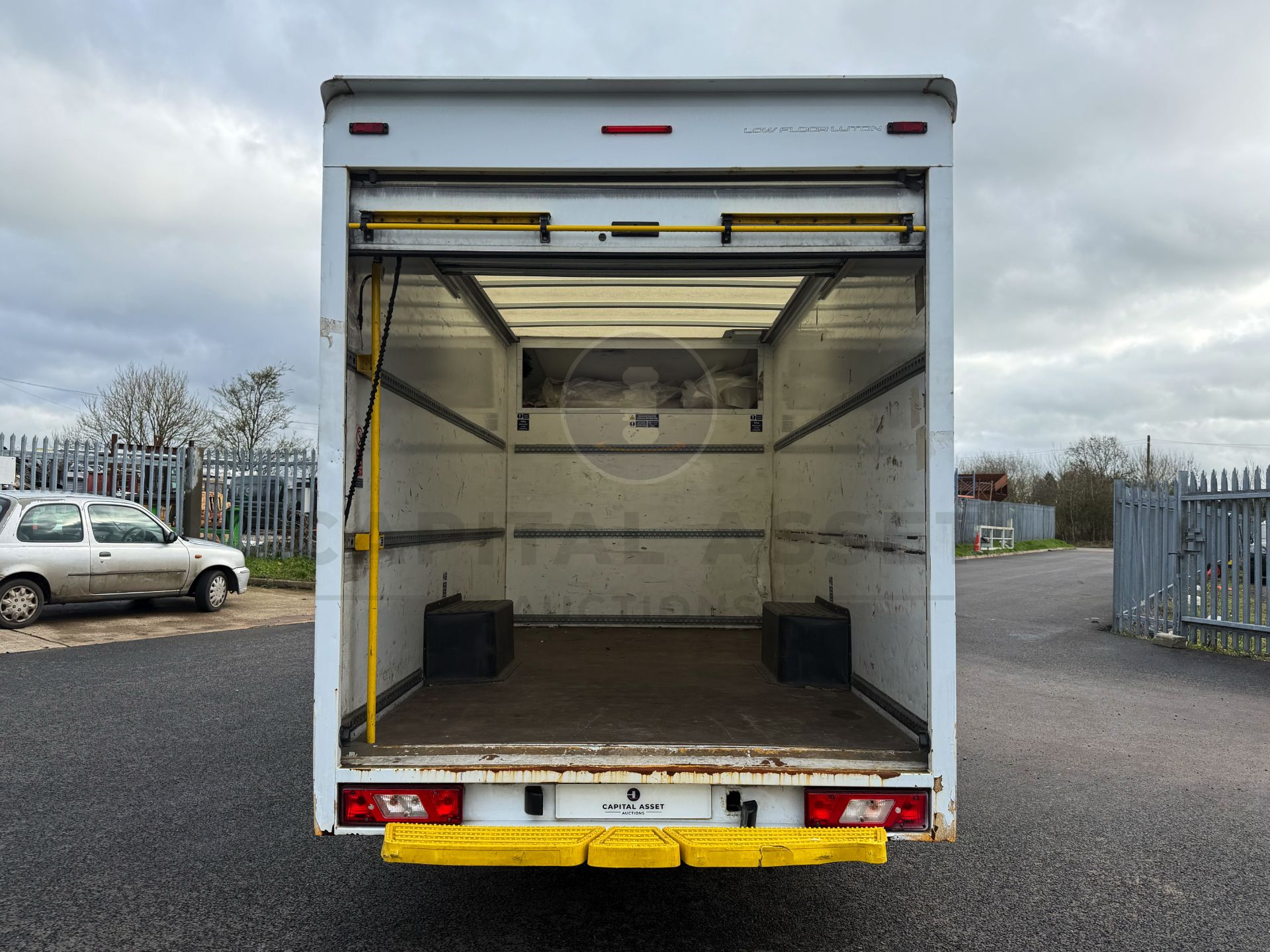 "ON SALE" FORD TRANSIT *LWB - LOW LOADER / LUTON BOX VAN* (2023 - EURO 6) *ONLY 59K MILES* - Image 12 of 34