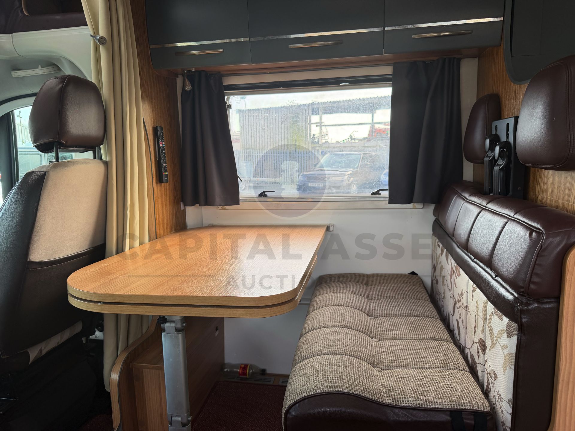 PEUGEOT BOXER *BAILEY APPROACH - AUTOGRAPH 745* LUXURY MOTORHOME (2016 MODEL) *ONLY 28,000 MILES* - Image 20 of 48