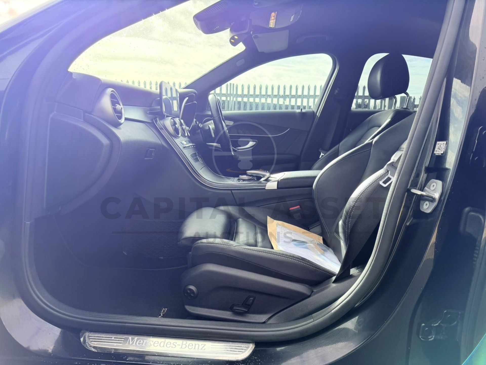 MERCEDES-BENZ C220D *AMG LINE PREMIUM* SALOON (2020 - EURO 6) 9G TRONIC AUTO - SAT NAV *HUGE SPEC* - Image 15 of 28