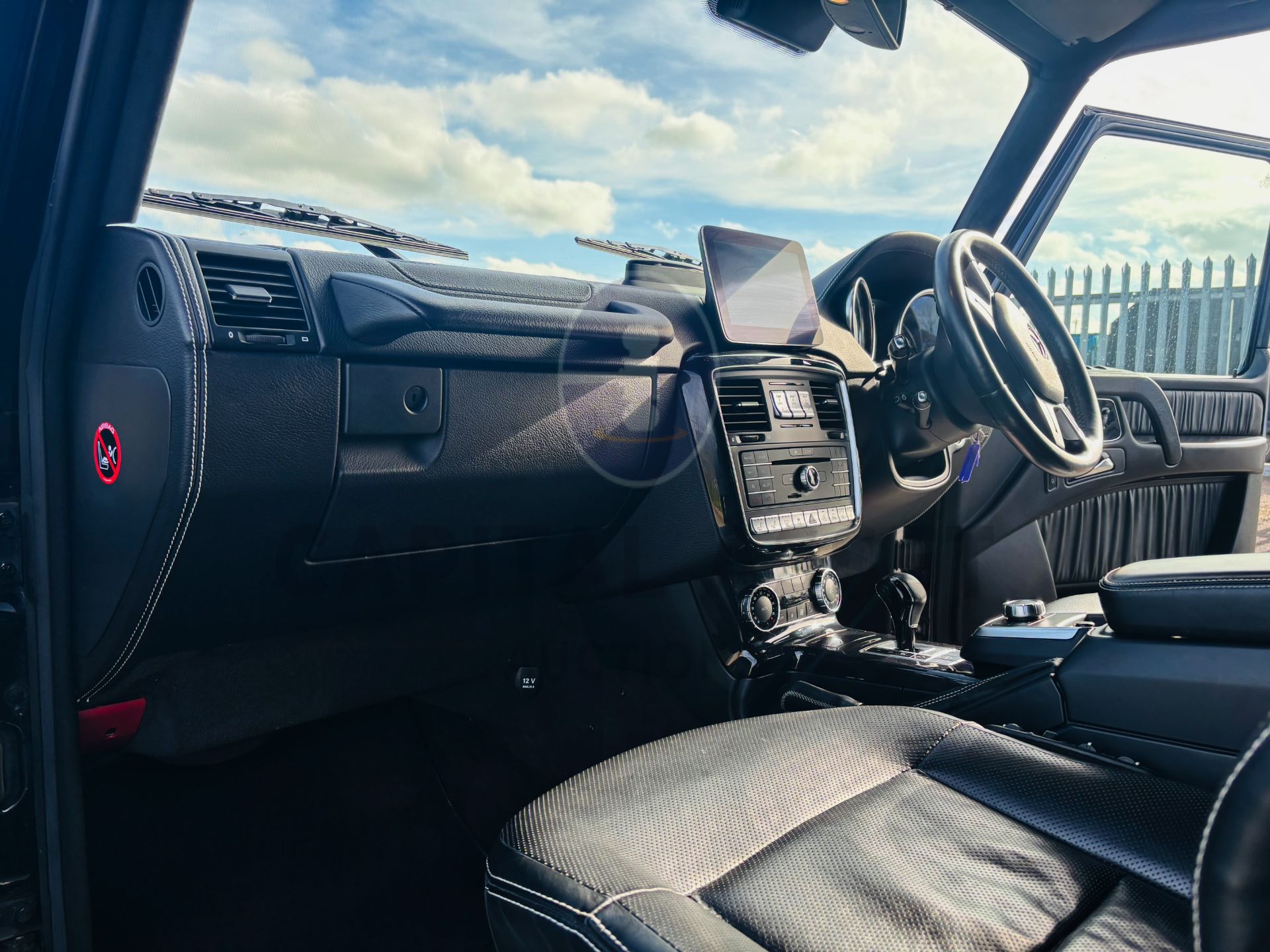 MERCEDES G350d "BLACK AMG NIGHT EDITION" 3.0D V6 TURBO DIESEL "4 MATIC" (2018 MODEL) FMBSH - Image 19 of 45
