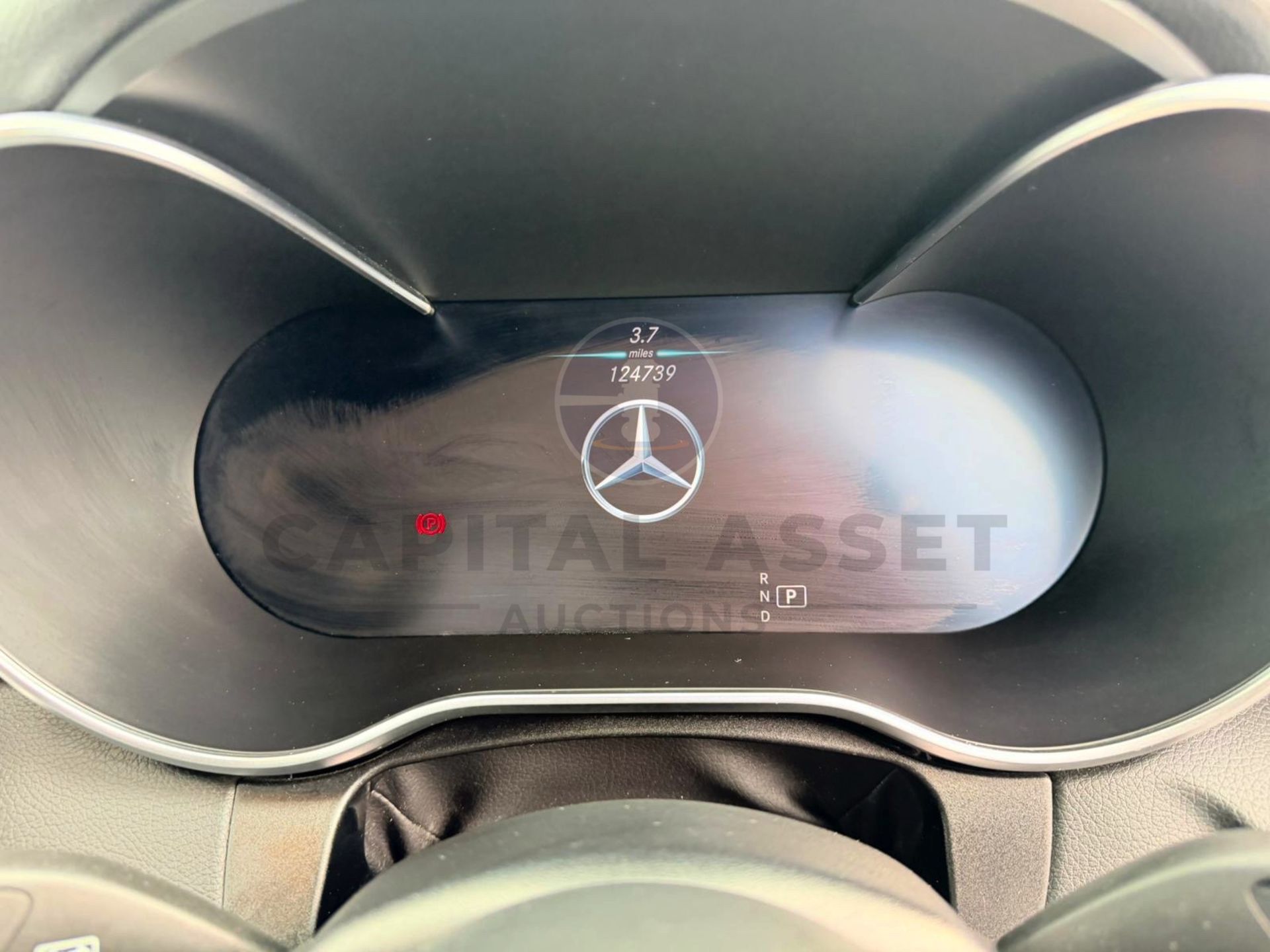 MERCEDES-BENZ C220D *AMG LINE PREMIUM* SALOON (2020 - EURO 6) 9G TRONIC AUTO - SAT NAV *HUGE SPEC* - Image 27 of 28