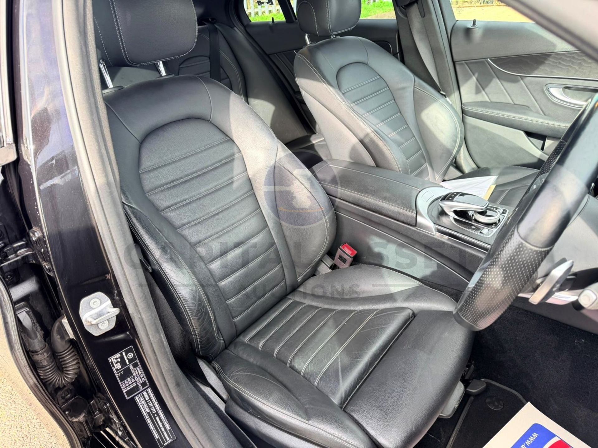 MERCEDES-BENZ C220D *AMG LINE PREMIUM* SALOON (2020 - EURO 6) 9G TRONIC AUTO - SAT NAV *HUGE SPEC* - Image 17 of 28