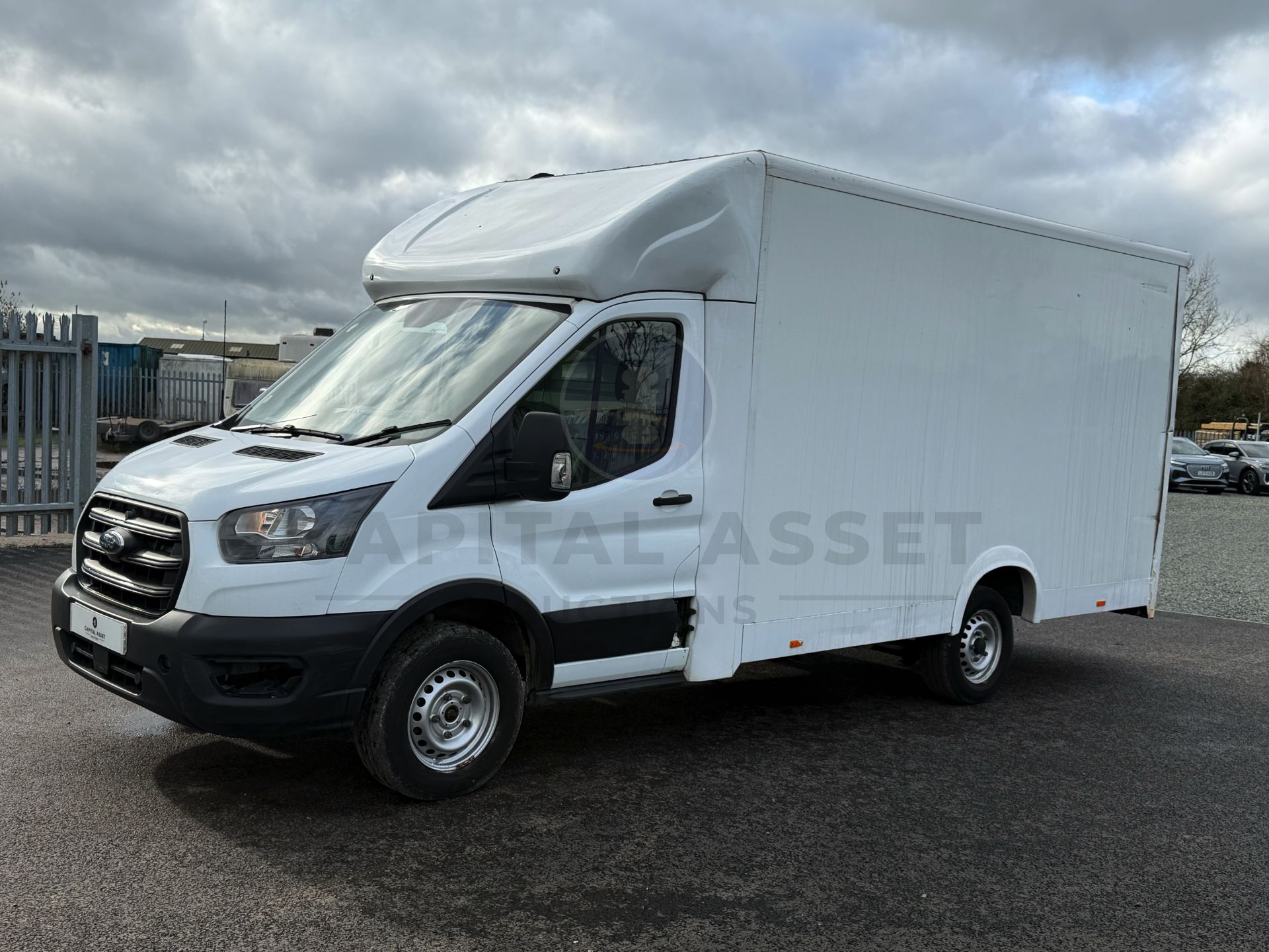 "ON SALE" FORD TRANSIT *LWB - LOW LOADER / LUTON BOX VAN* (2023 - EURO 6) *ONLY 59K MILES* - Image 7 of 34