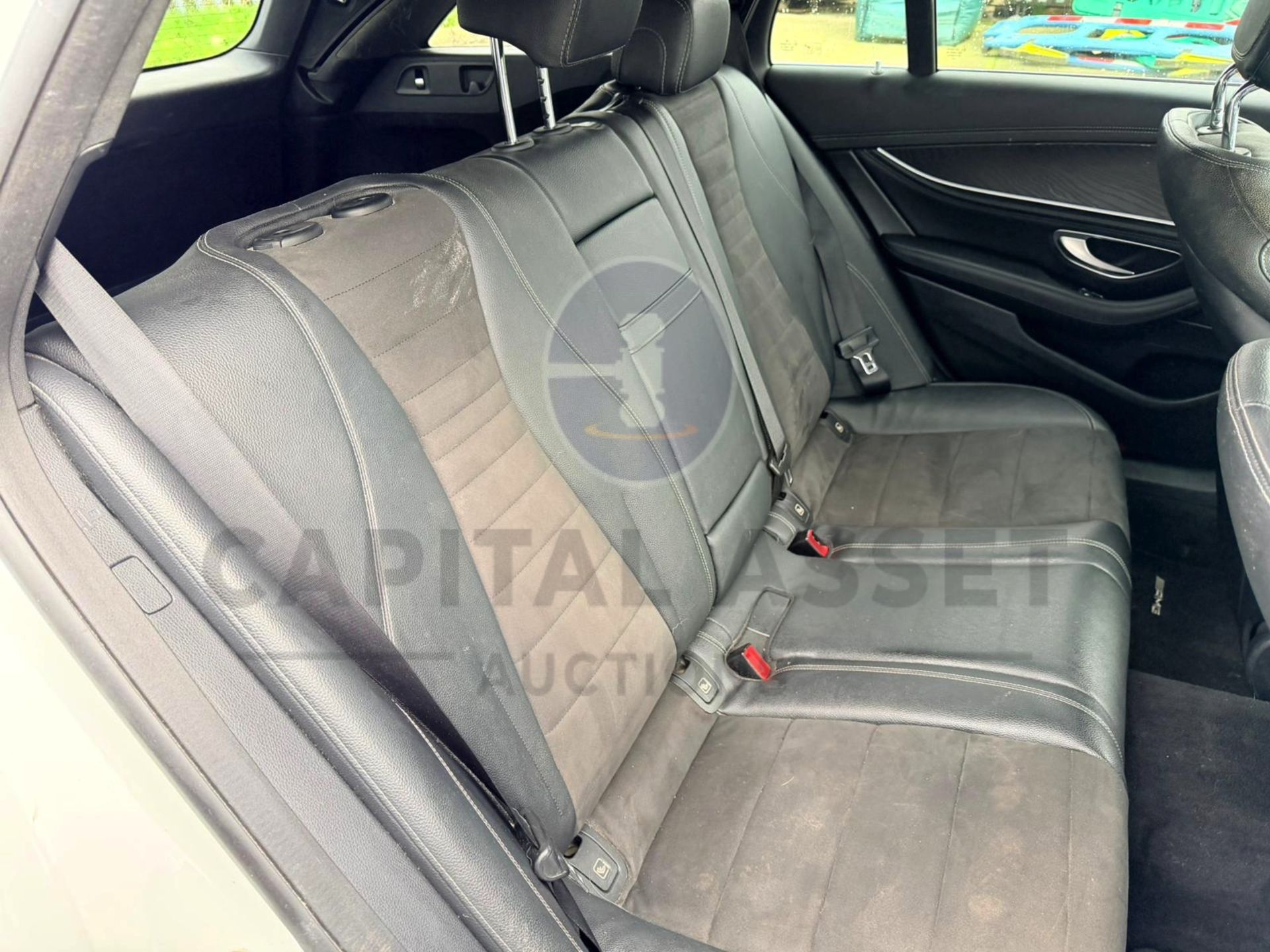MERCEDES E220d "AMG-LINE" 2.0d 9-G TRONIC AUTO ESTATE (2020 MODEL) LEATHER - SAT NAV - REAR CAMERA - Image 22 of 25
