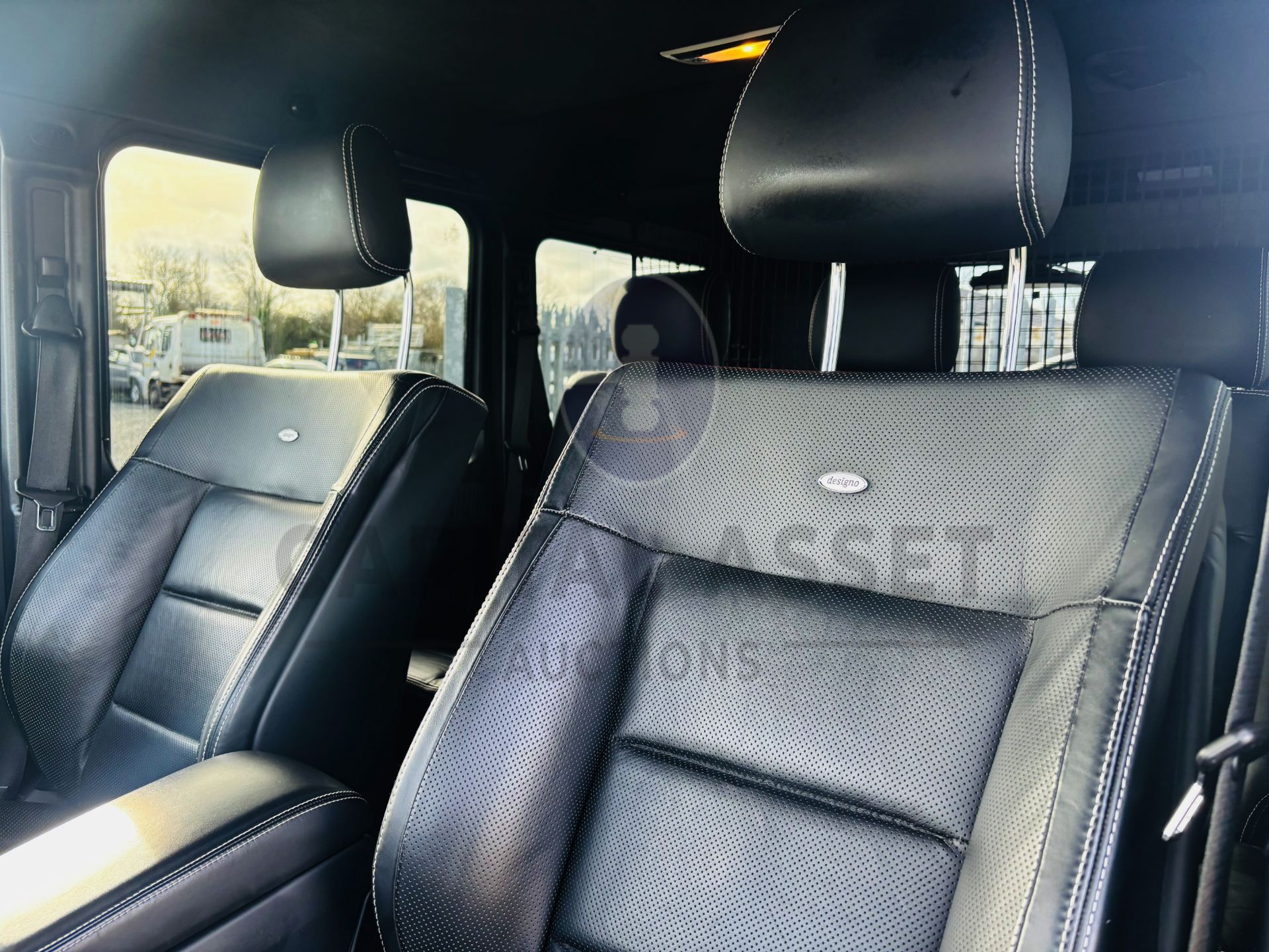 MERCEDES G350d "BLACK AMG NIGHT EDITION" 3.0D V6 TURBO DIESEL "4 MATIC" (2018 MODEL) FMBSH - Image 27 of 45