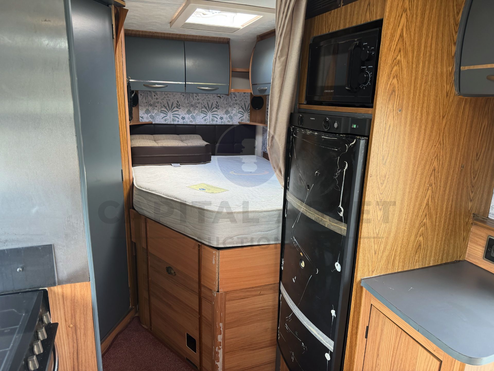 PEUGEOT BOXER *BAILEY APPROACH - AUTOGRAPH 745* LUXURY MOTORHOME (2016 MODEL) *ONLY 28,000 MILES* - Image 22 of 48