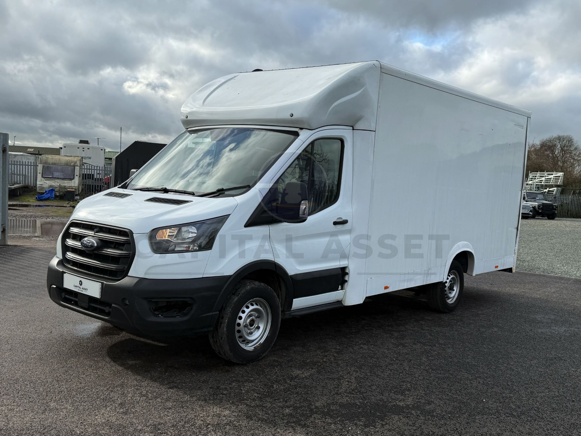 "ON SALE" FORD TRANSIT *LWB - LOW LOADER / LUTON BOX VAN* (2023 - EURO 6) *ONLY 59K MILES* - Image 6 of 34