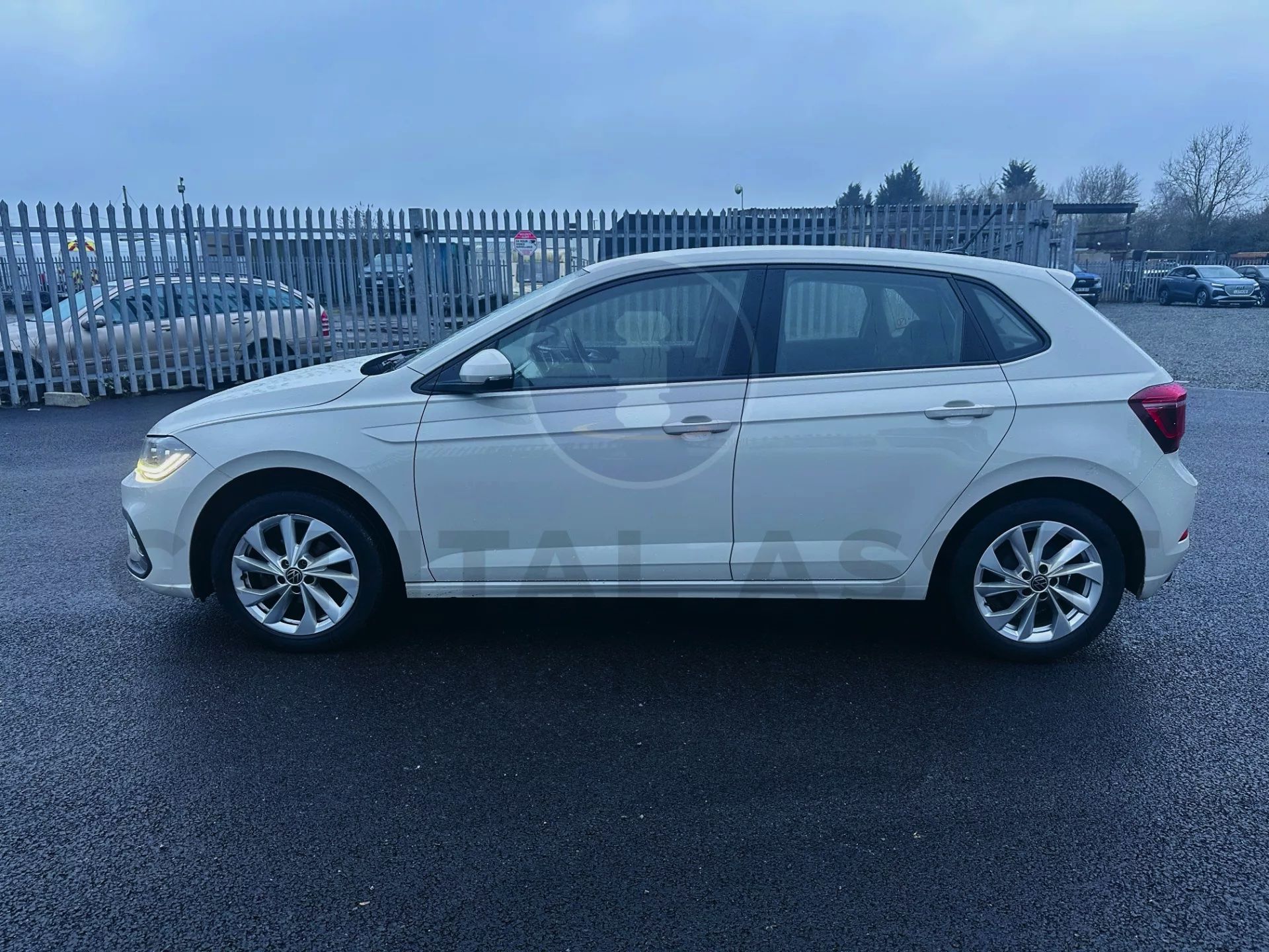 VOLKSWAGEN POLO *STYLE EDITION* 5 DOOR HATCHBACK (2023 - ALL NEW MODEL) 1.0 TSI 'PETROL' (1 OWNER) - Image 6 of 25