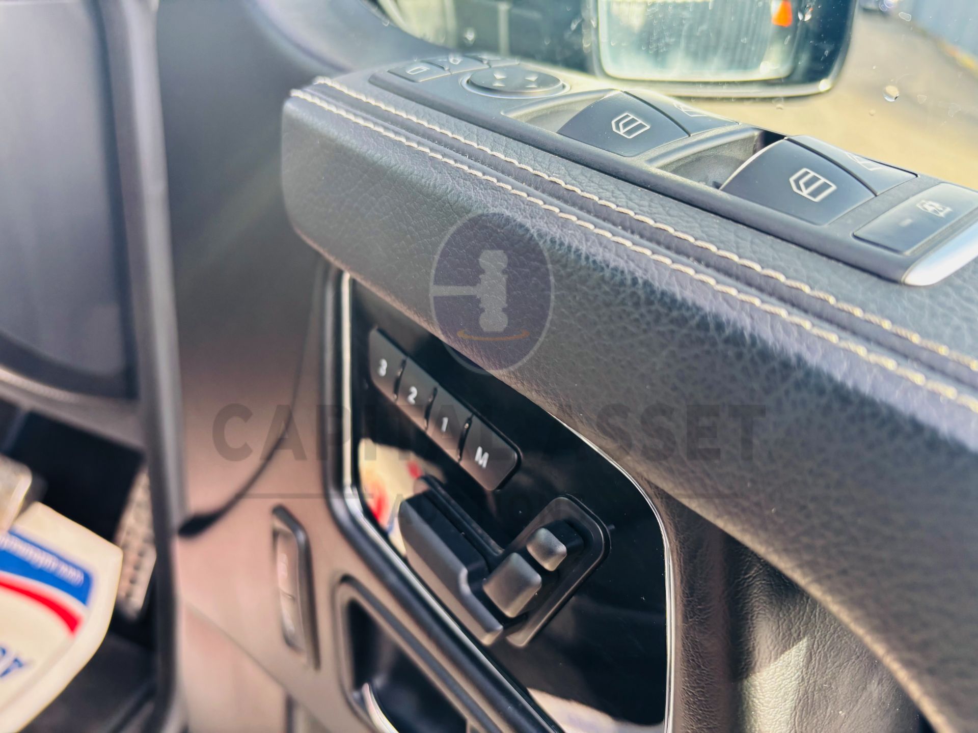 MERCEDES G350d "BLACK AMG NIGHT EDITION" 3.0D V6 TURBO DIESEL "4 MATIC" (2018 MODEL) FMBSH - Image 33 of 45