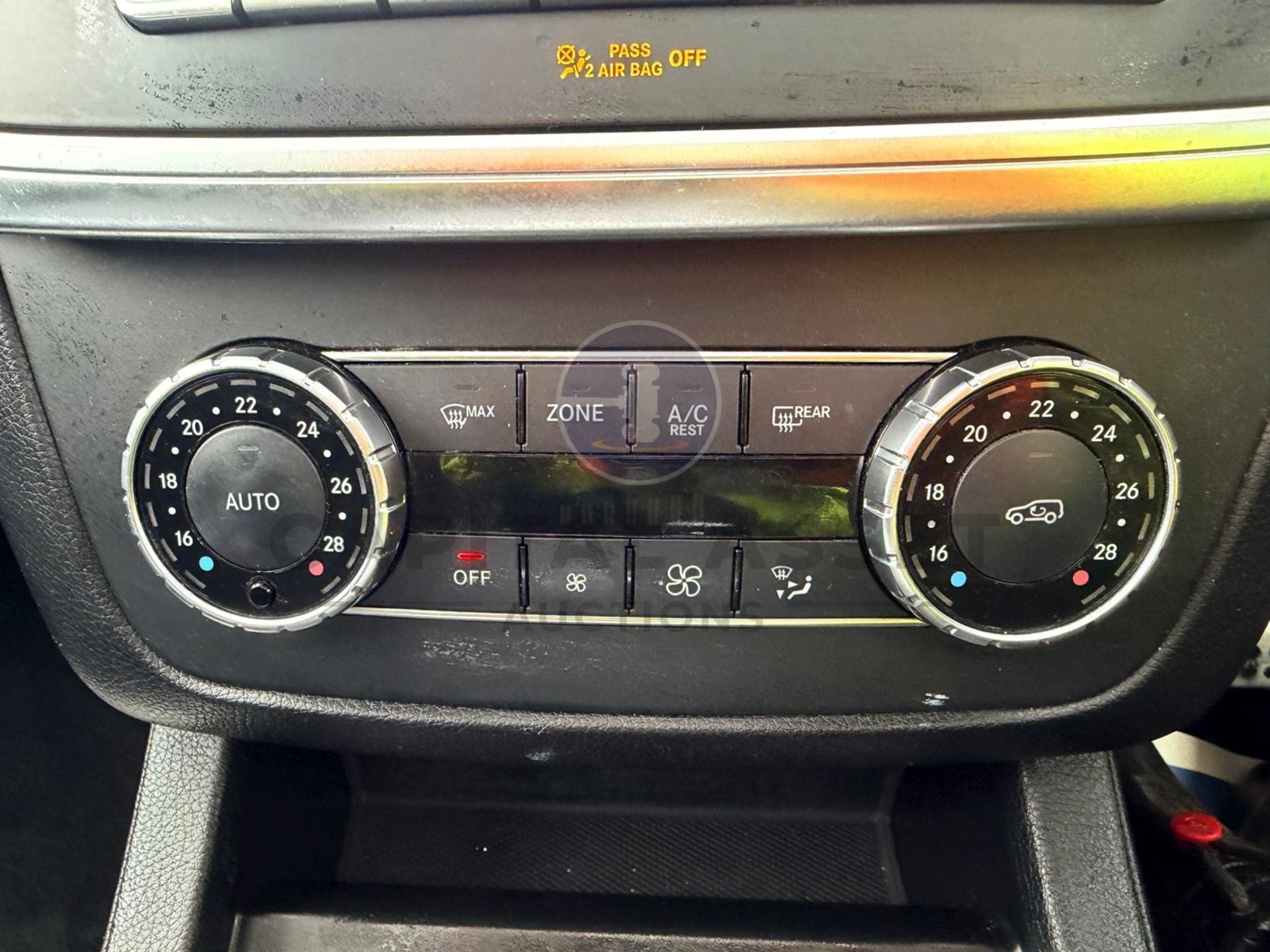 (On Sale) MERCEDES-BENZ ML 250 CDI *AMG LINE PREMIUM* 5 DOOR SUV (64 REG) 7G TRONIC AUTO *HUGE SPEC* - Image 15 of 29