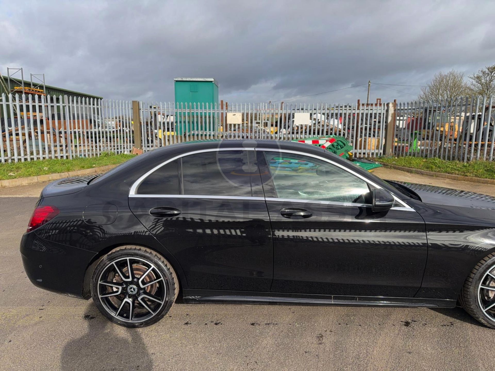 MERCEDES-BENZ C220D *AMG LINE PREMIUM* SALOON (2020 - EURO 6) 9G TRONIC AUTO - SAT NAV *HUGE SPEC* - Image 6 of 28