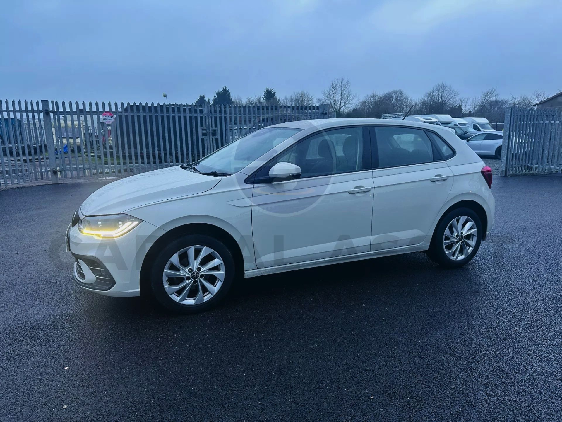 VOLKSWAGEN POLO *STYLE EDITION* 5 DOOR HATCHBACK (2023 - ALL NEW MODEL) 1.0 TSI 'PETROL' (1 OWNER) - Image 5 of 25
