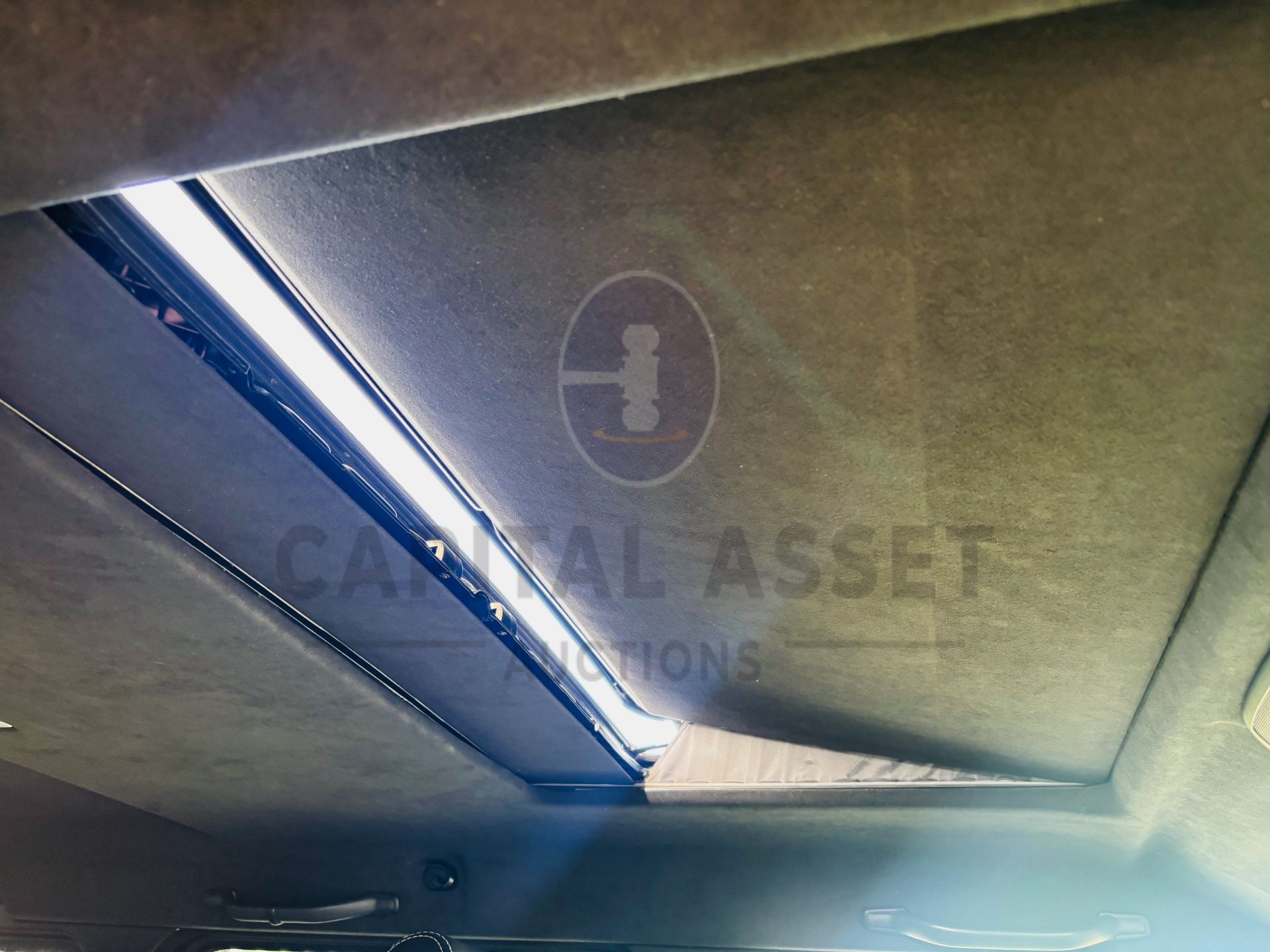 MERCEDES G350d "BLACK AMG NIGHT EDITION" 3.0D V6 TURBO DIESEL "4 MATIC" (2018 MODEL) FMBSH - Image 44 of 45