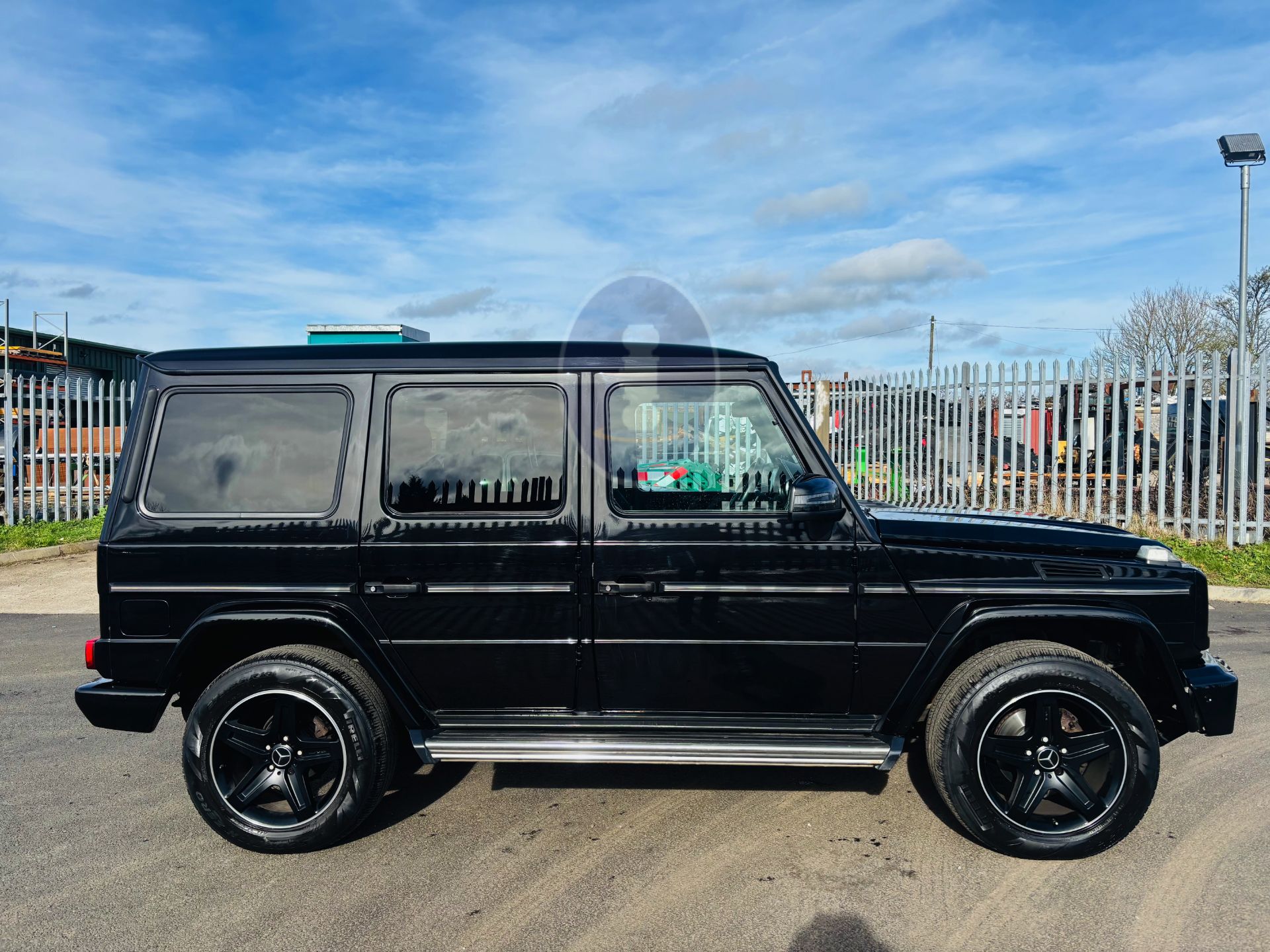 MERCEDES G350d "BLACK AMG NIGHT EDITION" 3.0D V6 TURBO DIESEL "4 MATIC" (2018 MODEL) FMBSH - Image 11 of 45