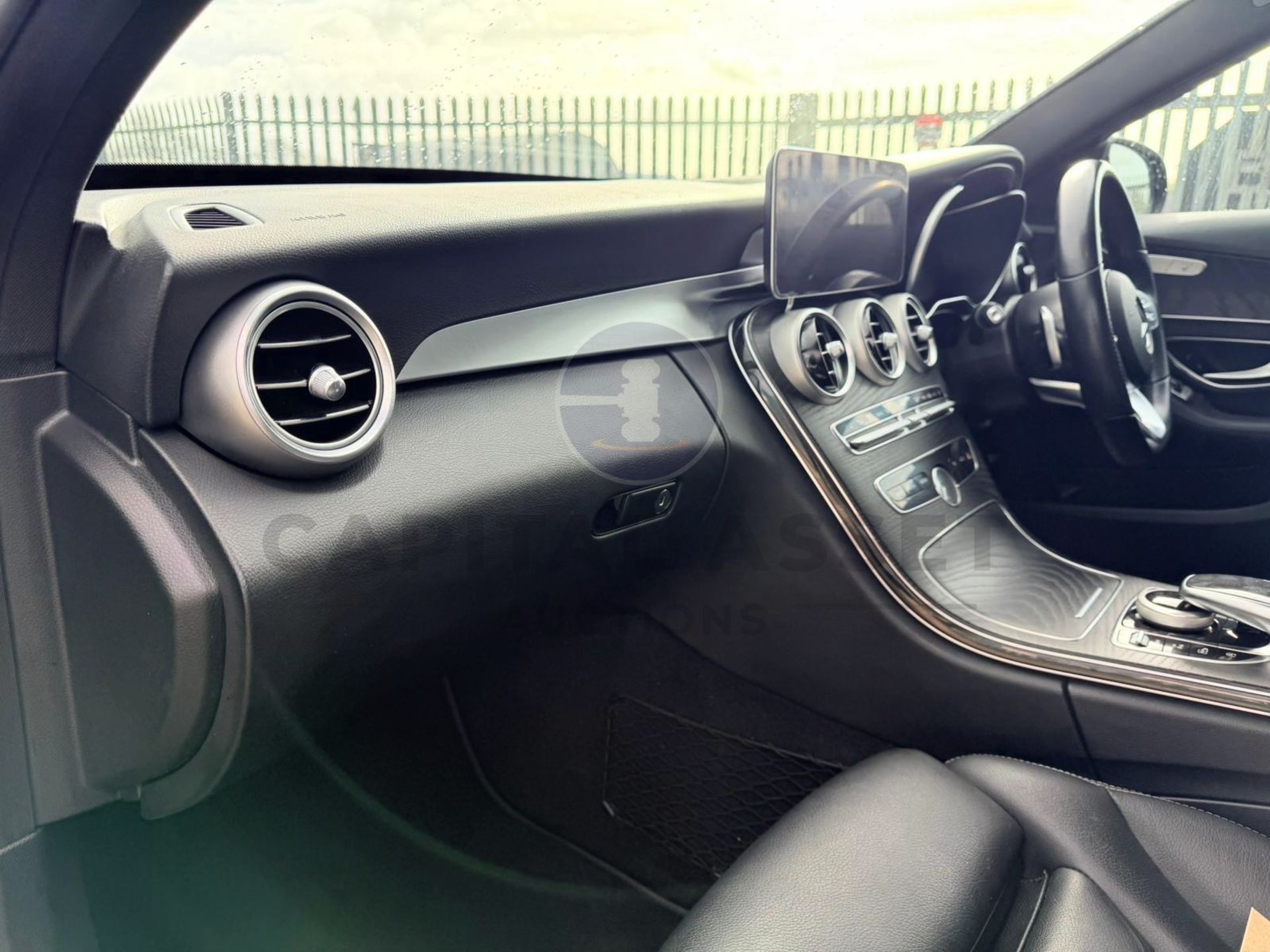 MERCEDES-BENZ C220D *AMG LINE PREMIUM* SALOON (2020 - EURO 6) 9G TRONIC AUTO - SAT NAV *HUGE SPEC* - Image 18 of 28