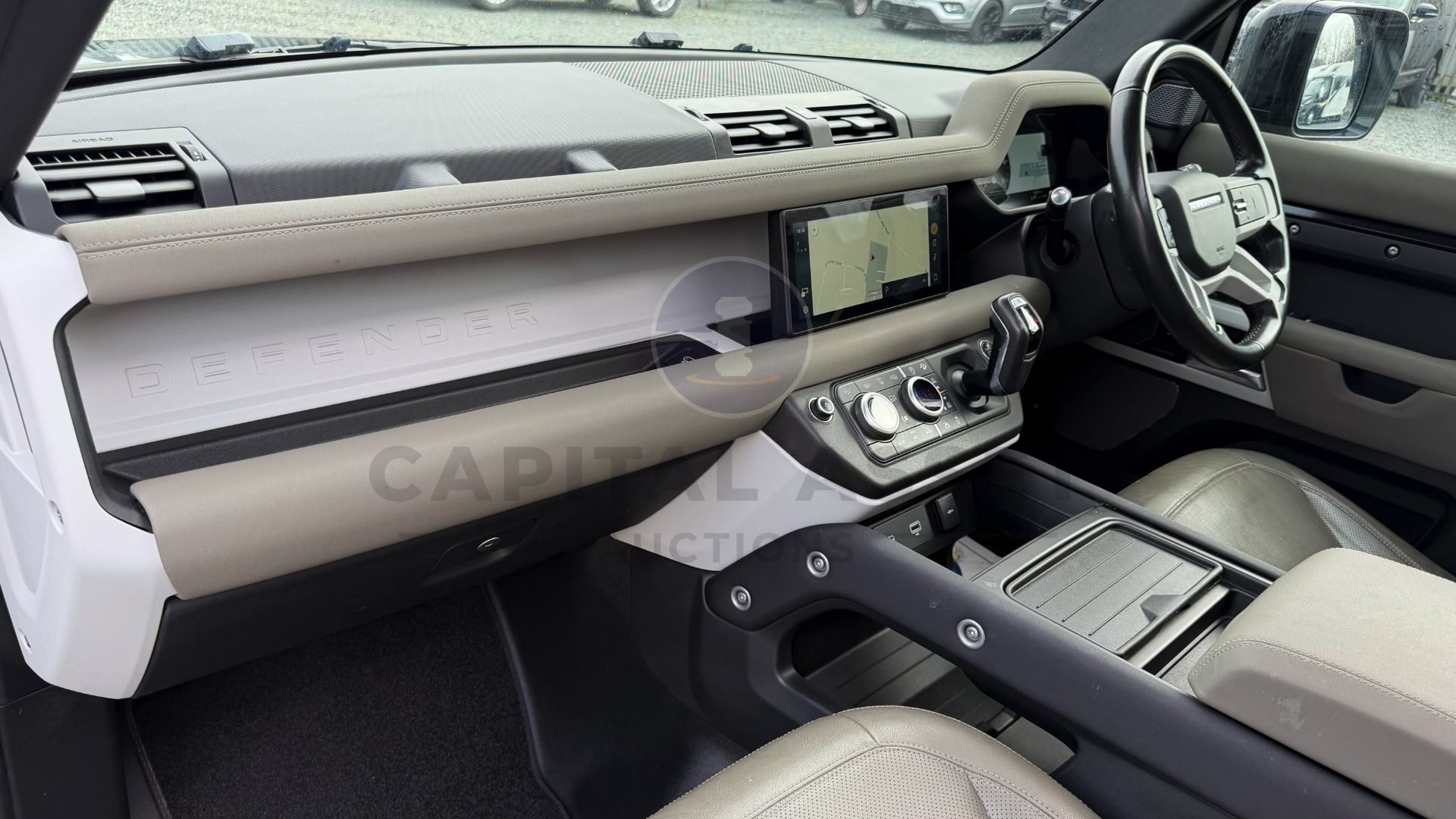 "ON SALE" LAND ROVER DEFENDER 110 *XS EDITION* 5 DOOR SUV (2022 - EURO 6) 3.0 D250 - (NO VAT) - Image 25 of 64