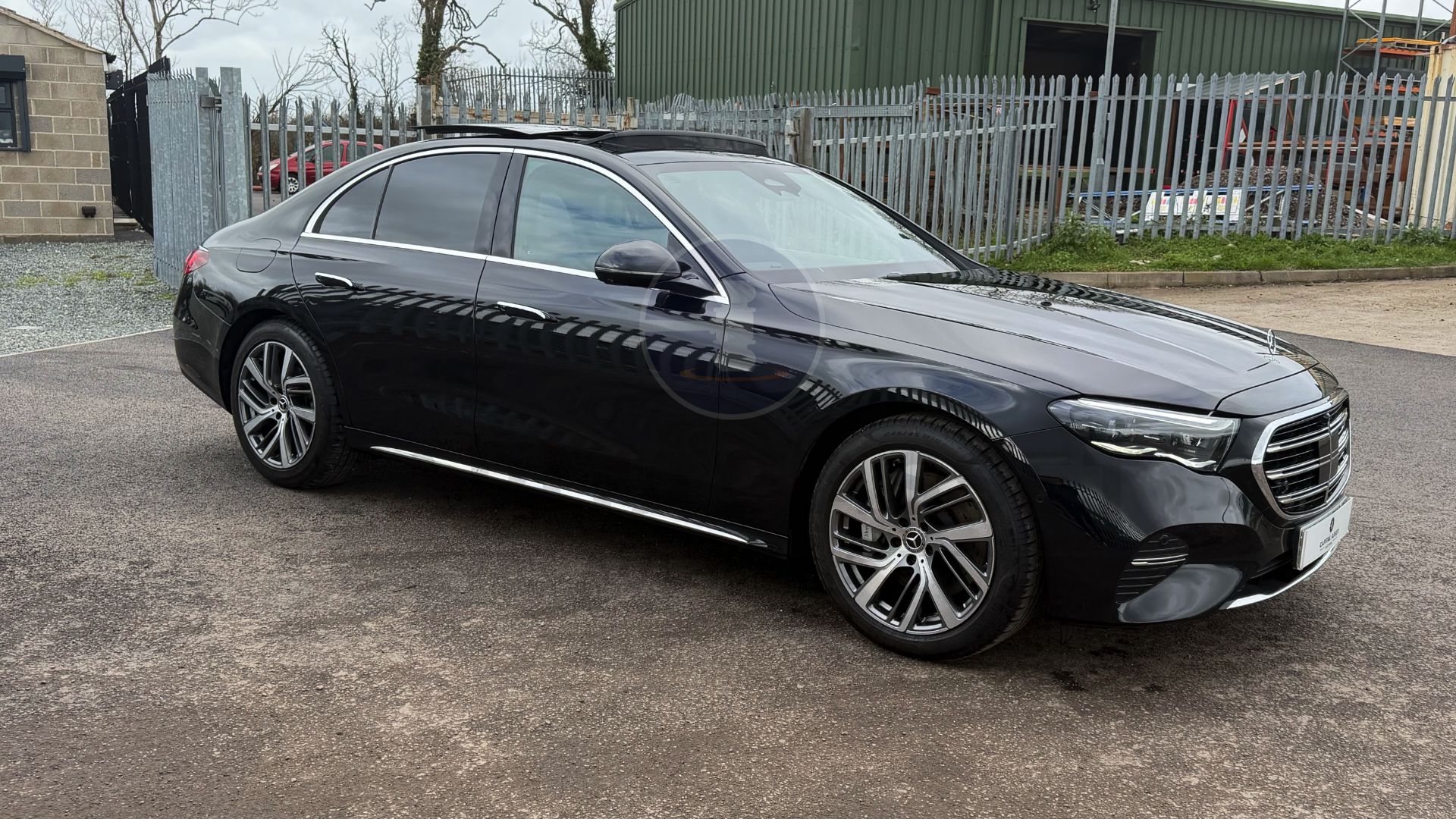MERCEDES-BENZ E220D "EXCLUSIVE PREMIUM" (2025 MODEL) 9G-AUTO - PAN ROOF - BLACK - MEGA SPEC!!! - Image 2 of 57