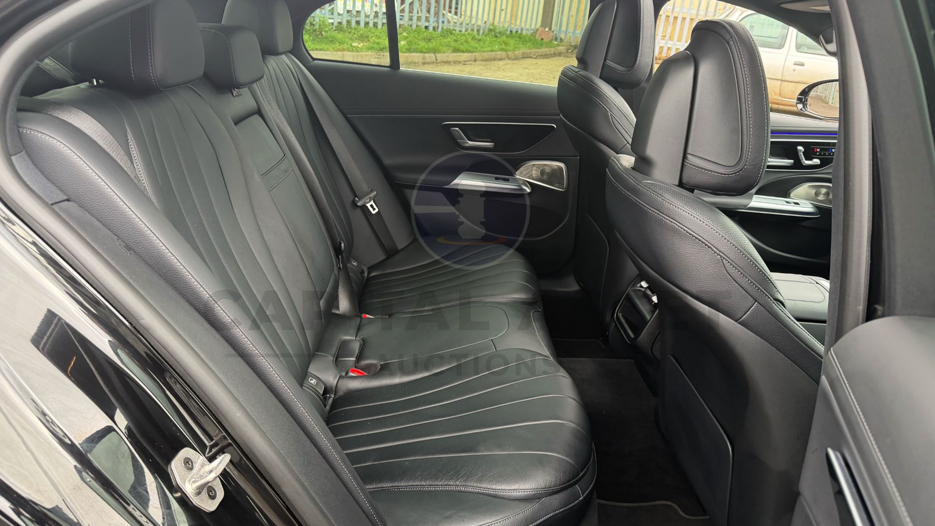 MERCEDES-BENZ E220D "EXCLUSIVE PREMIUM" (2025 MODEL) 9G-AUTO - PAN ROOF - BLACK - MEGA SPEC!!! - Image 33 of 57