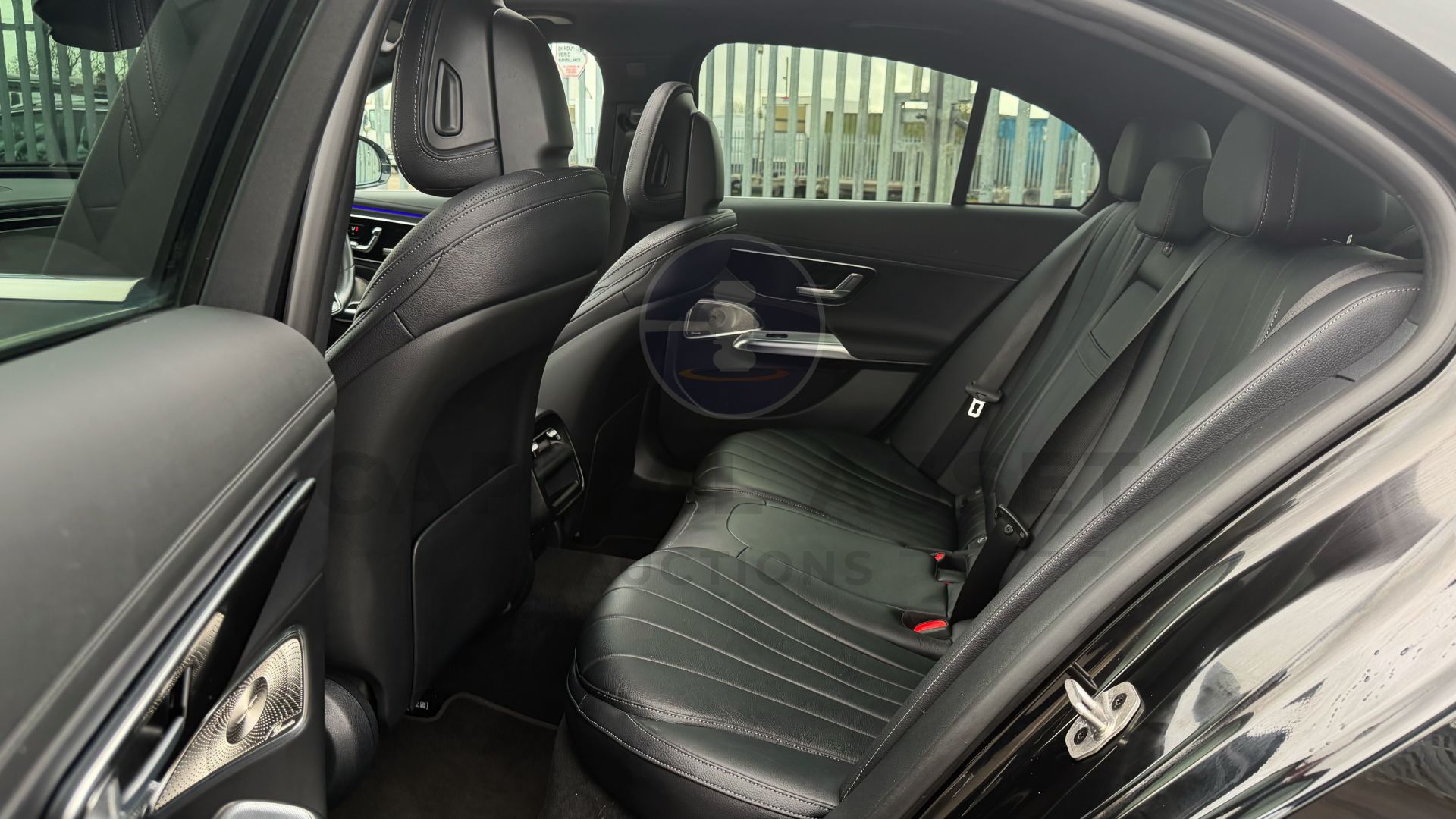 MERCEDES-BENZ E220D "EXCLUSIVE PREMIUM" (2025 MODEL) 9G-AUTO - PAN ROOF - BLACK - MEGA SPEC!!! - Image 26 of 57