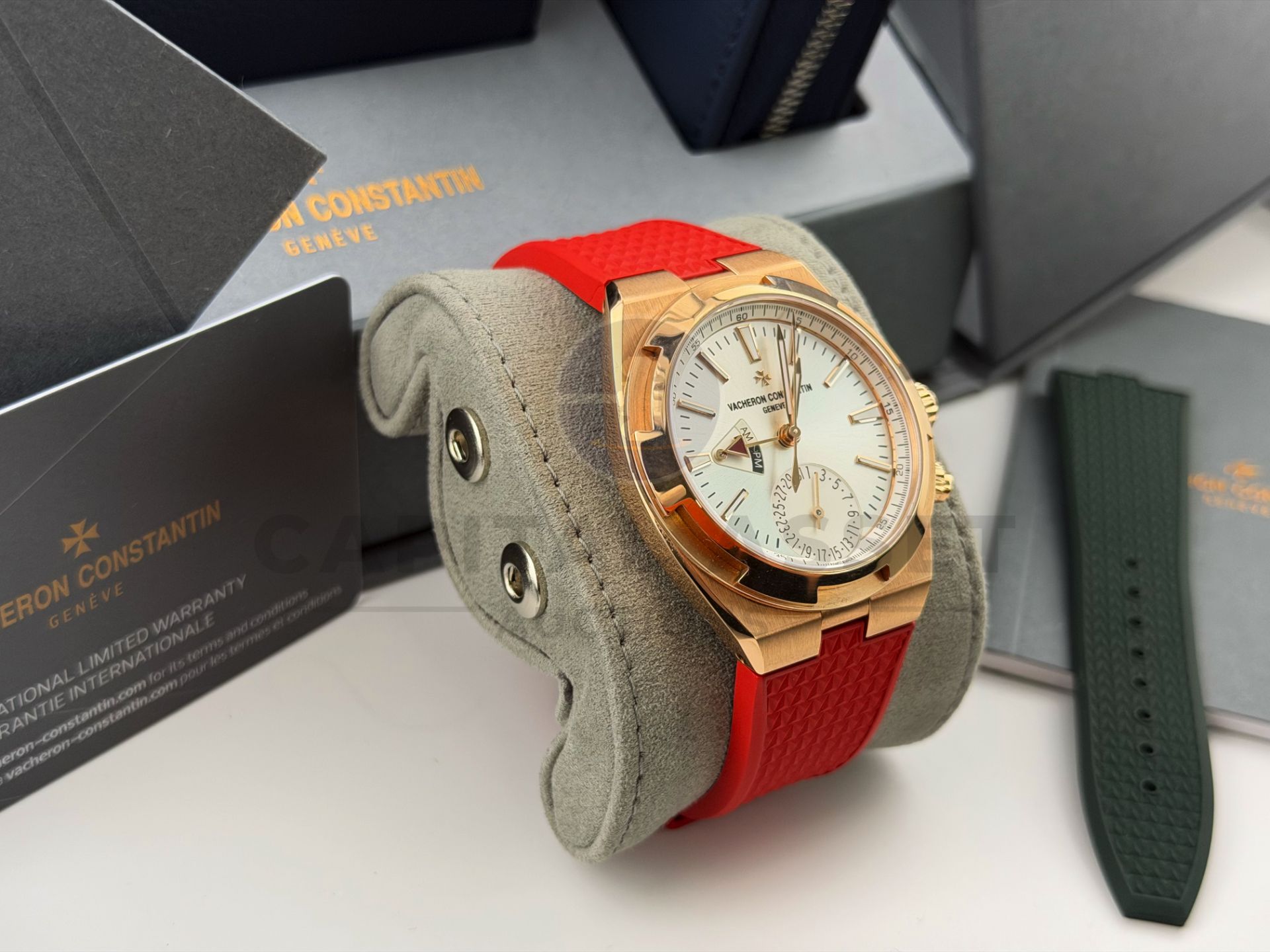 VACHERON CONSTANTIN OVERSEAS DUAL-TIME *18CT PINK GOLD* (2025) 41MM SILVER TONED SUNBURST DIAL - Image 15 of 25