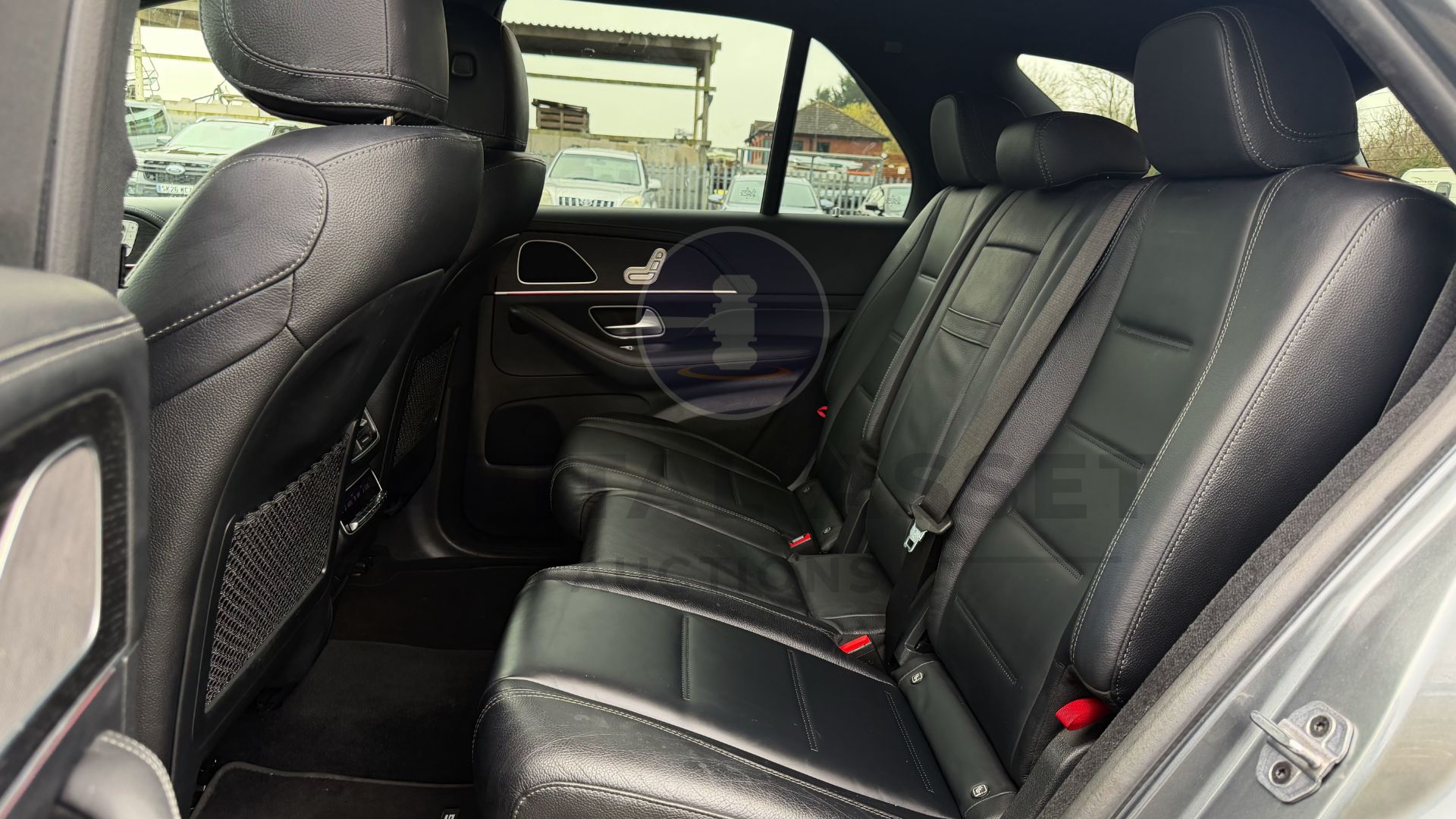 (On Sale) MERCEDES-BENZ GLE 400D *AMG LINE PREMIUM* (2023 - FACELIFT) 9G AUTO *7 SEATER* (NO VAT) - Image 31 of 65