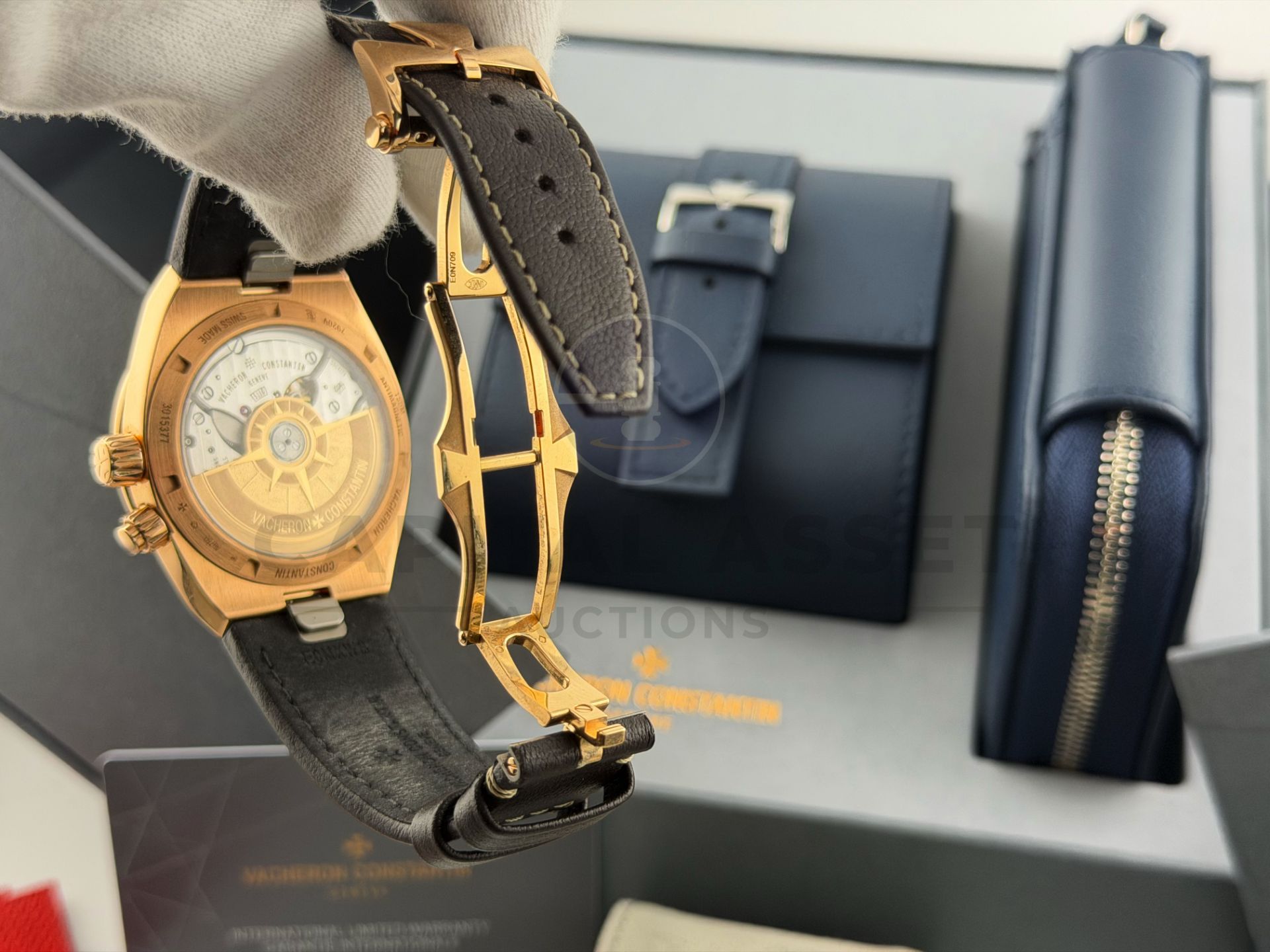 VACHERON CONSTANTIN OVERSEAS DUAL-TIME *18CT PINK GOLD* (2025) 41MM SILVER TONED SUNBURST DIAL - Image 24 of 25