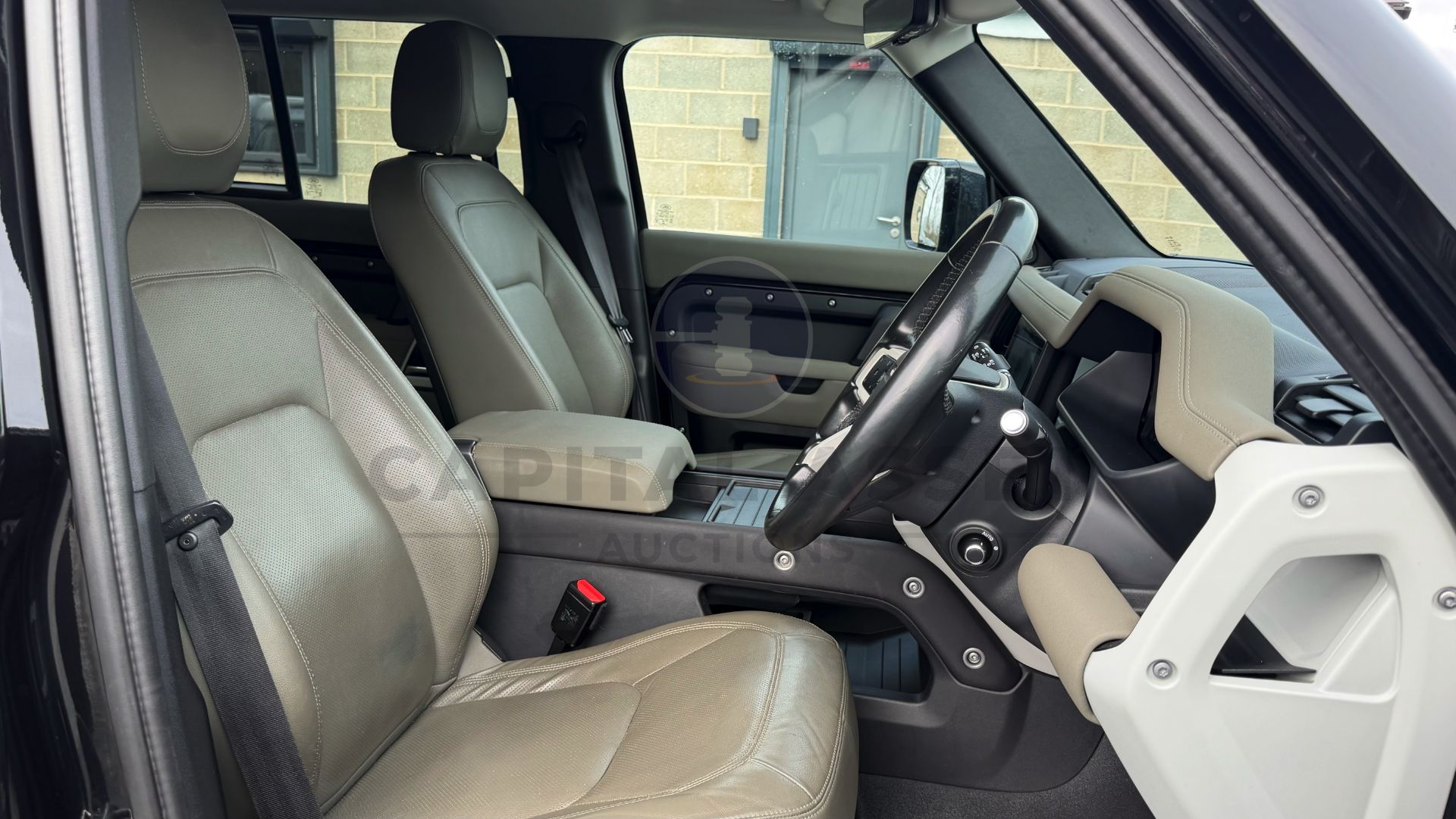 "ON SALE" LAND ROVER DEFENDER 110 *XS EDITION* 5 DOOR SUV (2022 - EURO 6) 3.0 D250 - (NO VAT) - Image 47 of 64