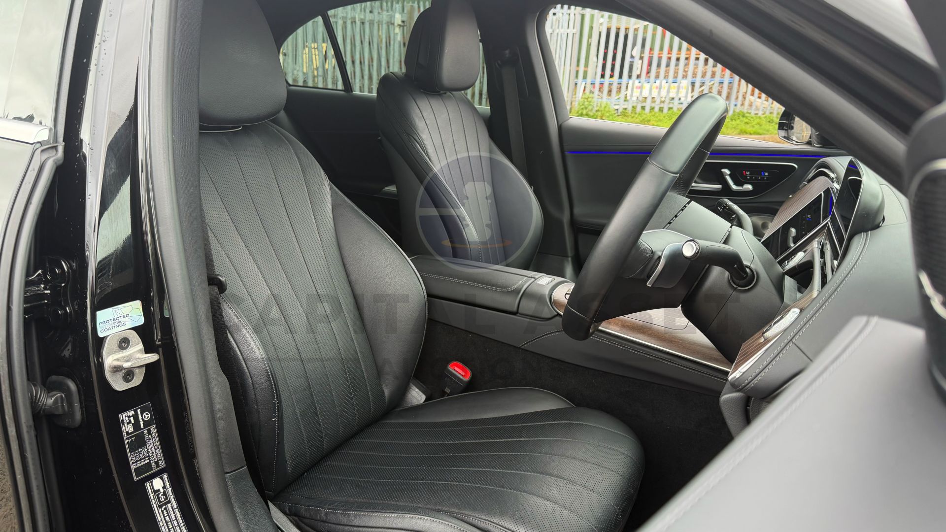 MERCEDES-BENZ E220D "EXCLUSIVE PREMIUM" (2025 MODEL) 9G-AUTO - PAN ROOF - BLACK - MEGA SPEC!!! - Image 41 of 57