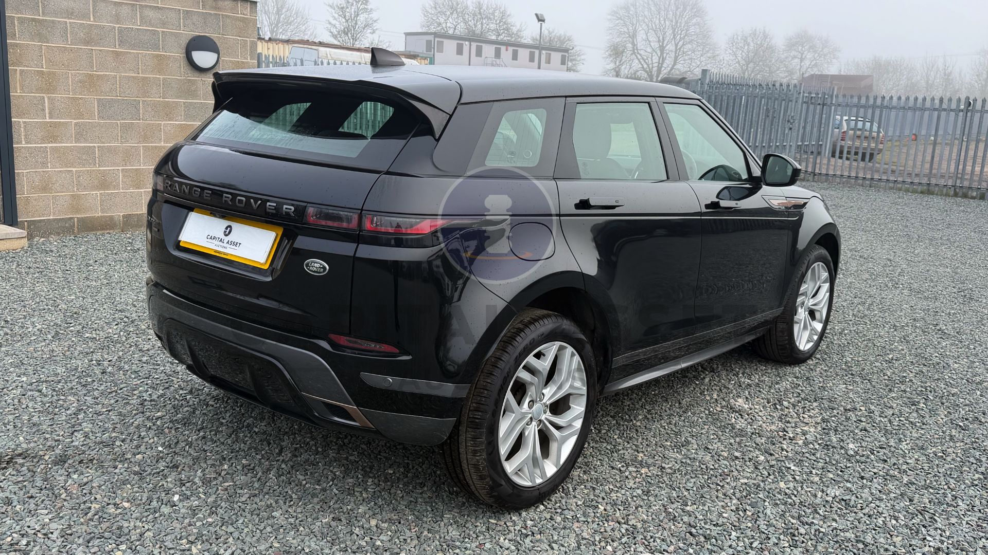 Reg Rover RANGE ROVER EVOQUE R-DYNAMIC SE P300E PHEV * On Sale / Reserve Met ...