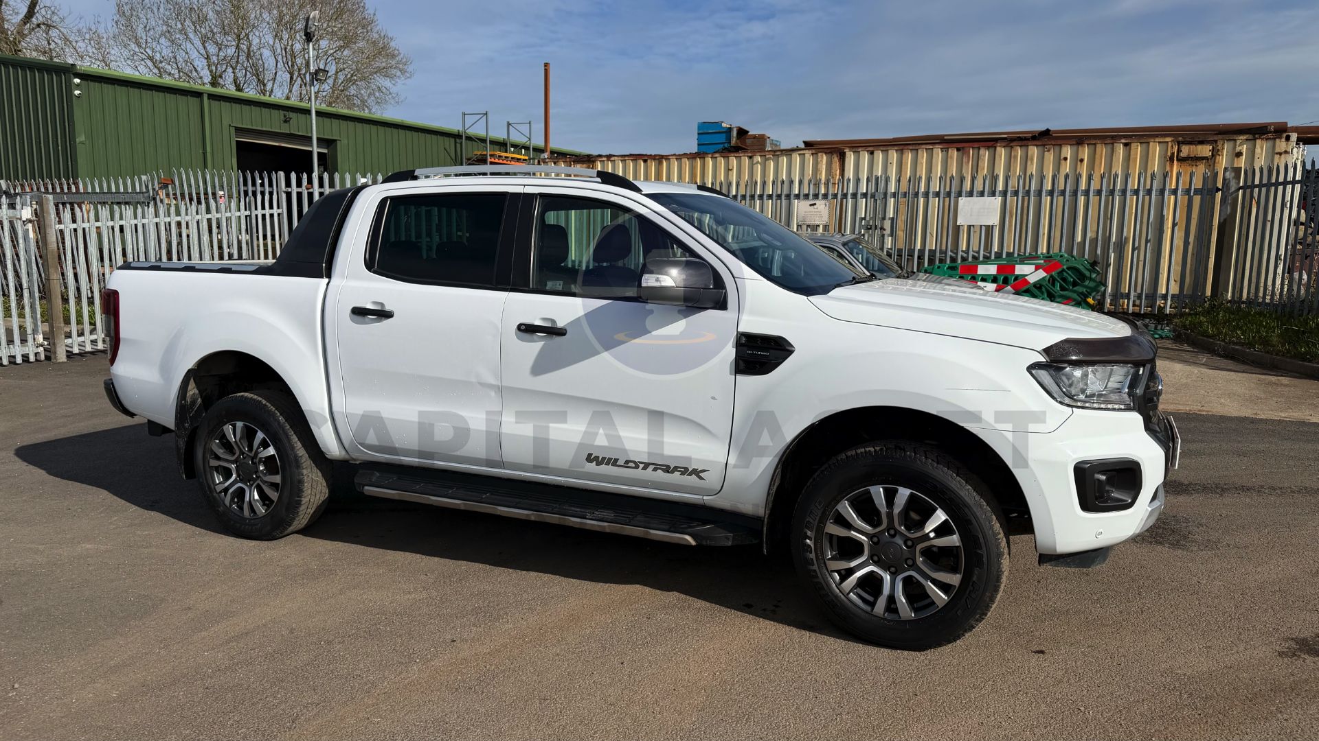 FORD RANGER *WILDTRAK* D/CAB PICK-UP (2022) 2.0 TDCI 'ECOBLUE' 10 SPEED AUTO *ONLY 57,000 FROM NEW* - Image 11 of 50