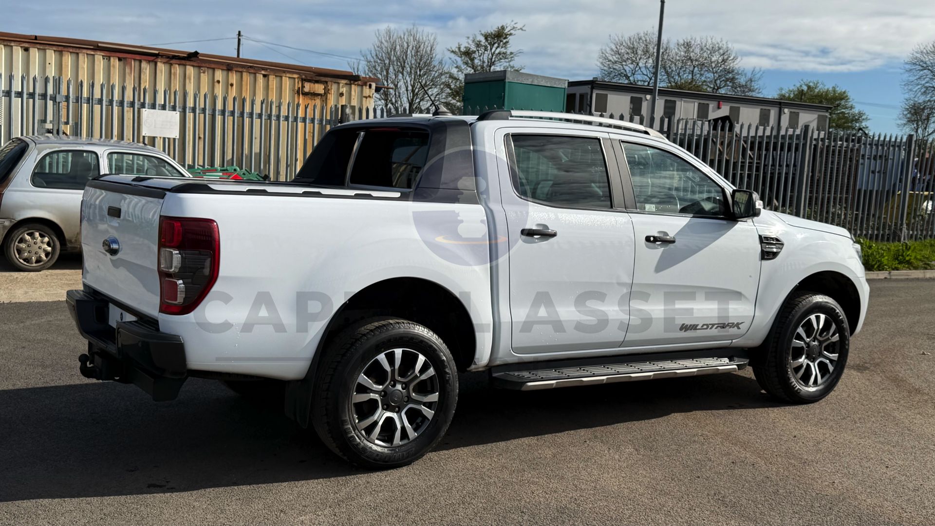 FORD RANGER *WILDTRAK* D/CAB PICK-UP (2022) 2.0 TDCI 'ECOBLUE' 10 SPEED AUTO *ONLY 57,000 FROM NEW* - Image 9 of 50