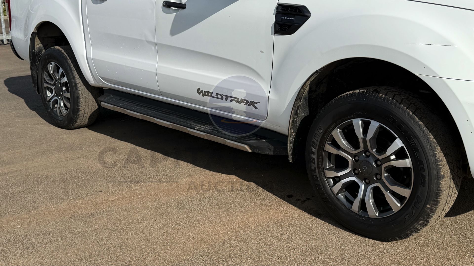 FORD RANGER *WILDTRAK* D/CAB PICK-UP (2022) 2.0 TDCI 'ECOBLUE' 10 SPEED AUTO *ONLY 57,000 FROM NEW* - Image 15 of 50
