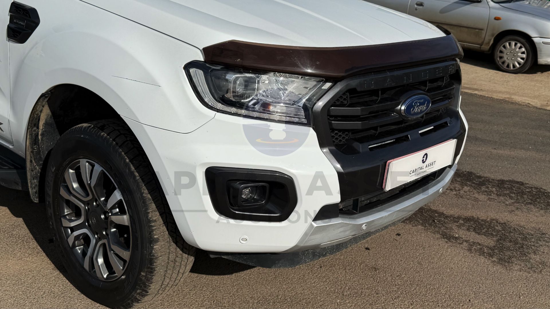 FORD RANGER *WILDTRAK* D/CAB PICK-UP (2022) 2.0 TDCI 'ECOBLUE' 10 SPEED AUTO *ONLY 57,000 FROM NEW* - Image 16 of 50