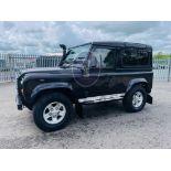 (ON SALE) LAND ROVER DEFENDER 90 2.5 TD5 "STATION WAGON" *AC* SUNROOF - ELEC PACK - ALLOYS - SNORKEL