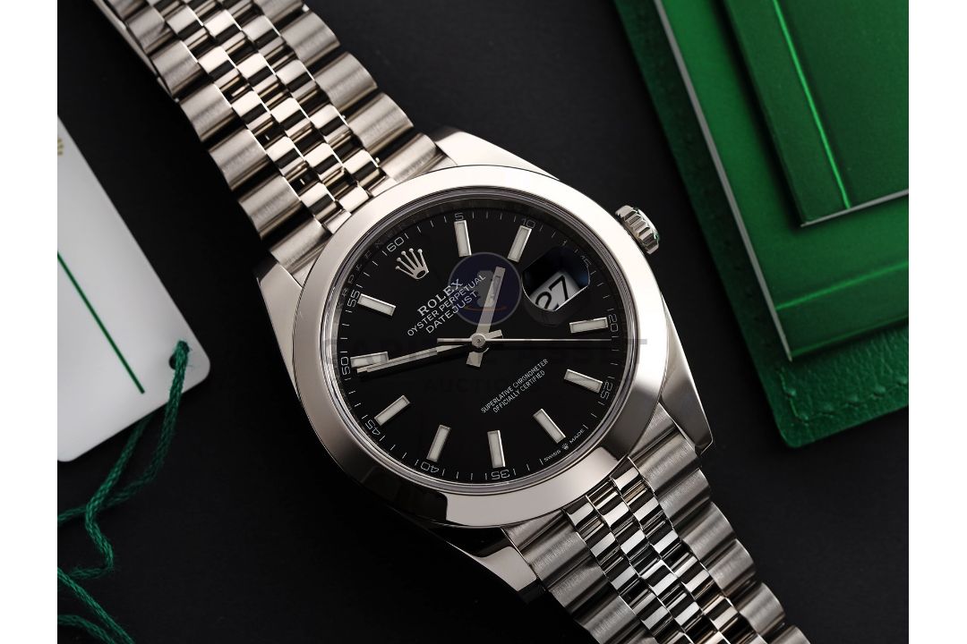 (ON SALE) ROLEX DATEJUST *41MM BRIGHT BLACK DIAL* (JUNE 2025 - NEW & UNWORN) OYSTER STEEL & JUBILEE - Image 6 of 7