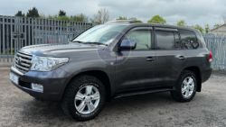 (ON SALE) TOYOTA LAND CRUISER *V8 DIESEL* 7 SEATER (2011 MODEL) '4.5 D-4D - AUTO' ONLY 36,000 MILES