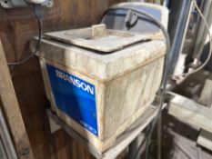 Branson 1800 Ultrasonic Cleaner
