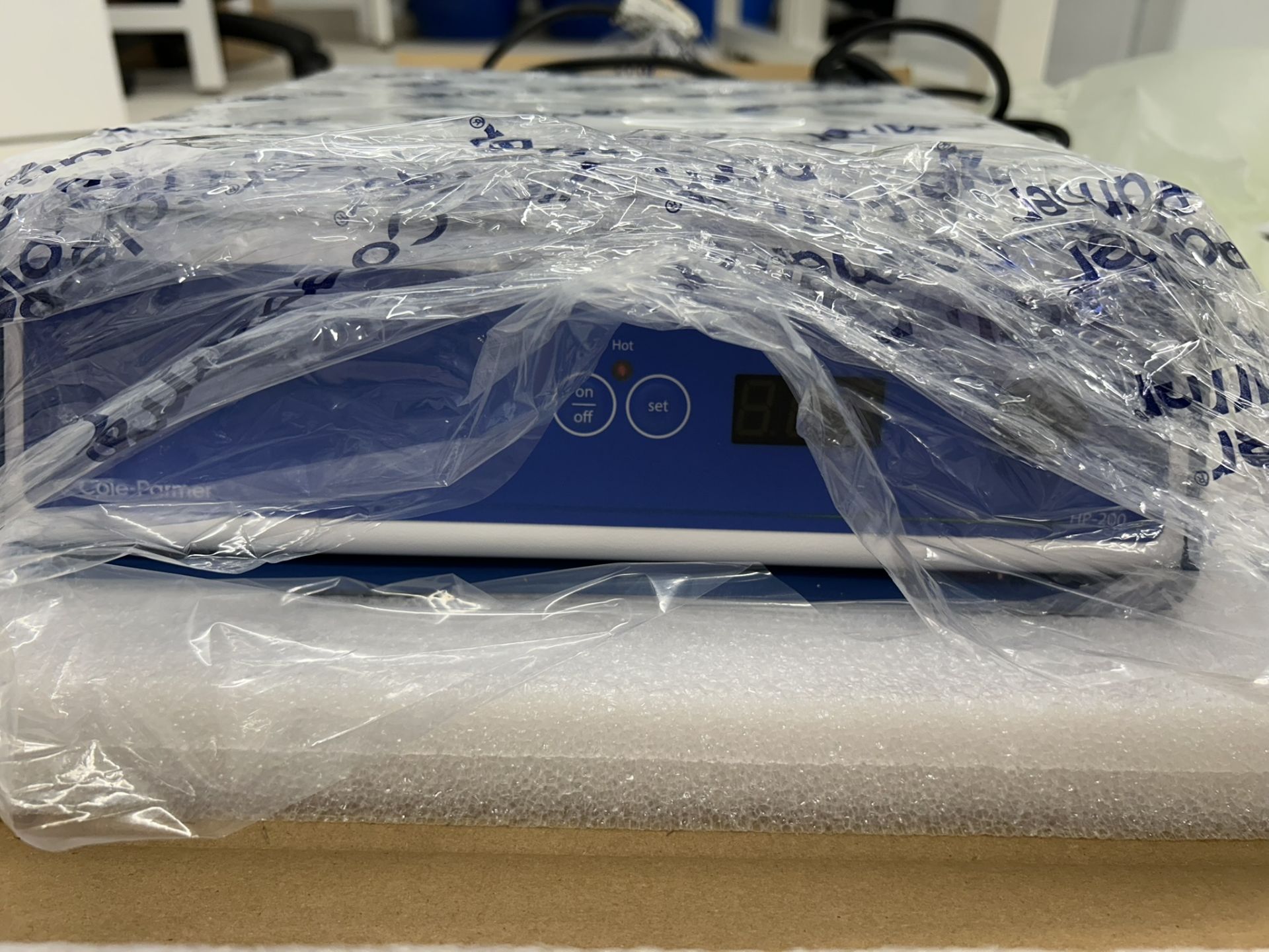 Cole-Parmer HP-200 Digital Hotplate – New / Unused - Image 6 of 7
