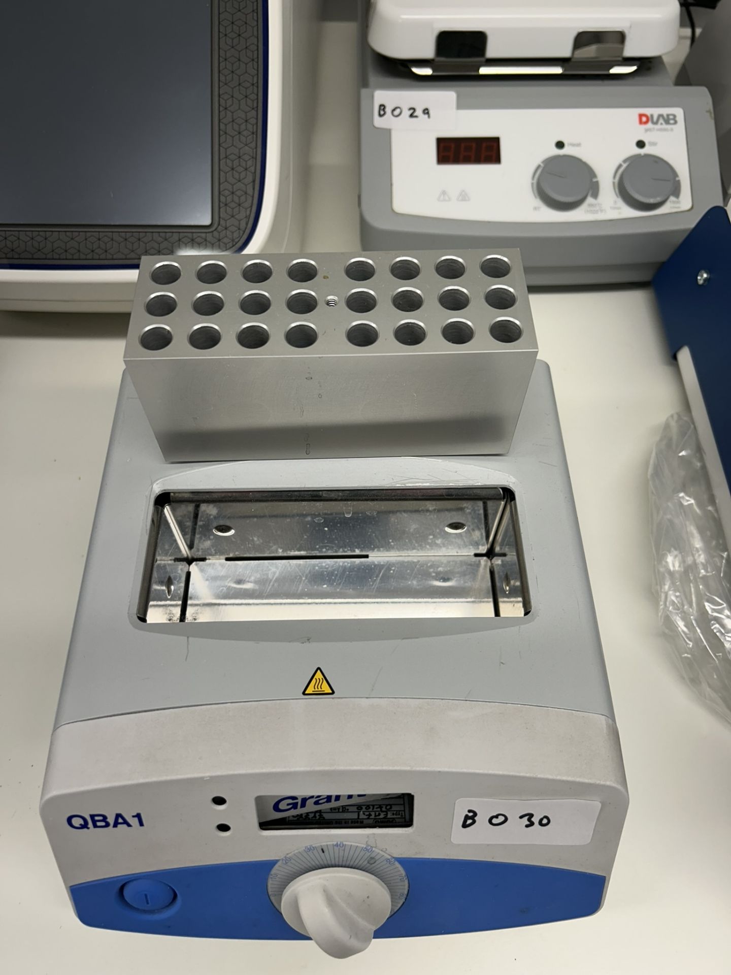 Grant QBA1 Dry Block Heater with Aluminium Tube Block Insert - Image 3 of 4
