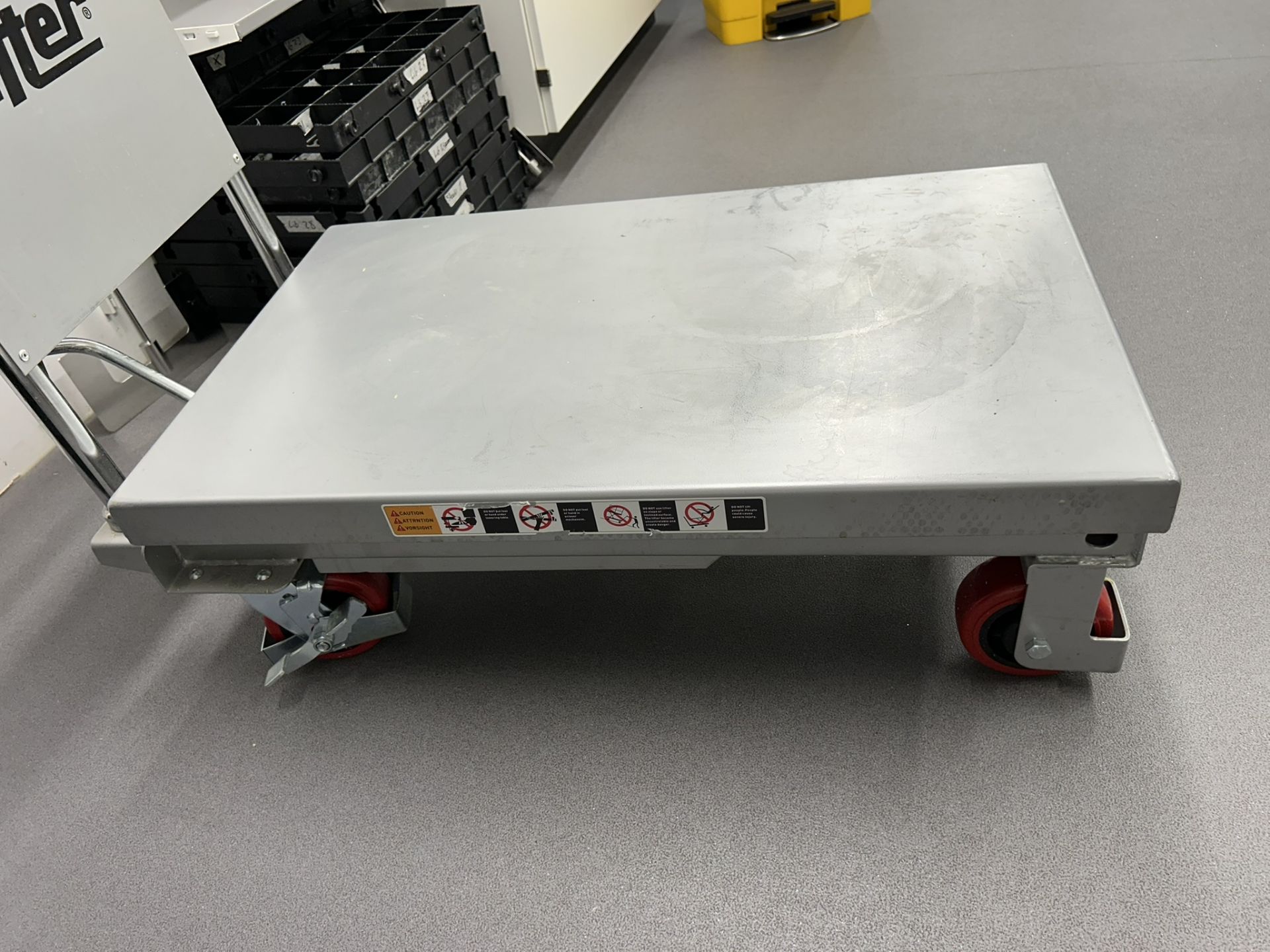 Lifter Hydraulic Platform Trolley / Scissor Lift Table – 300kg Capacity - Image 3 of 4