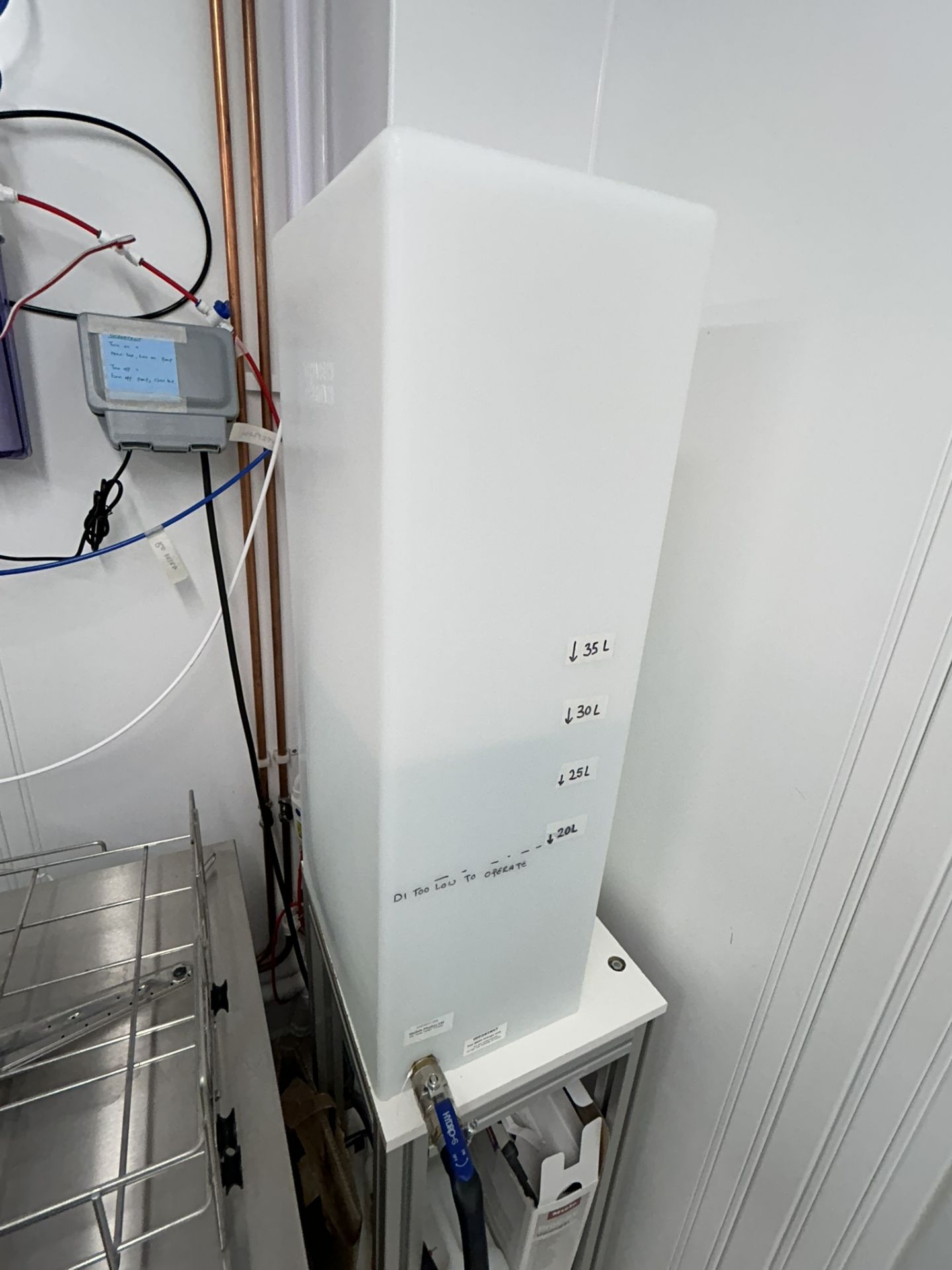 Osmotics Reverse Osmosis Water Purification System with Tank & Pump - Image 4 of 4