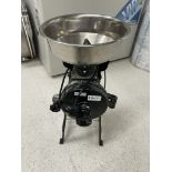 Electric Stainless Steel Grinder / Mill with Hopper (220V, 2.2kW)