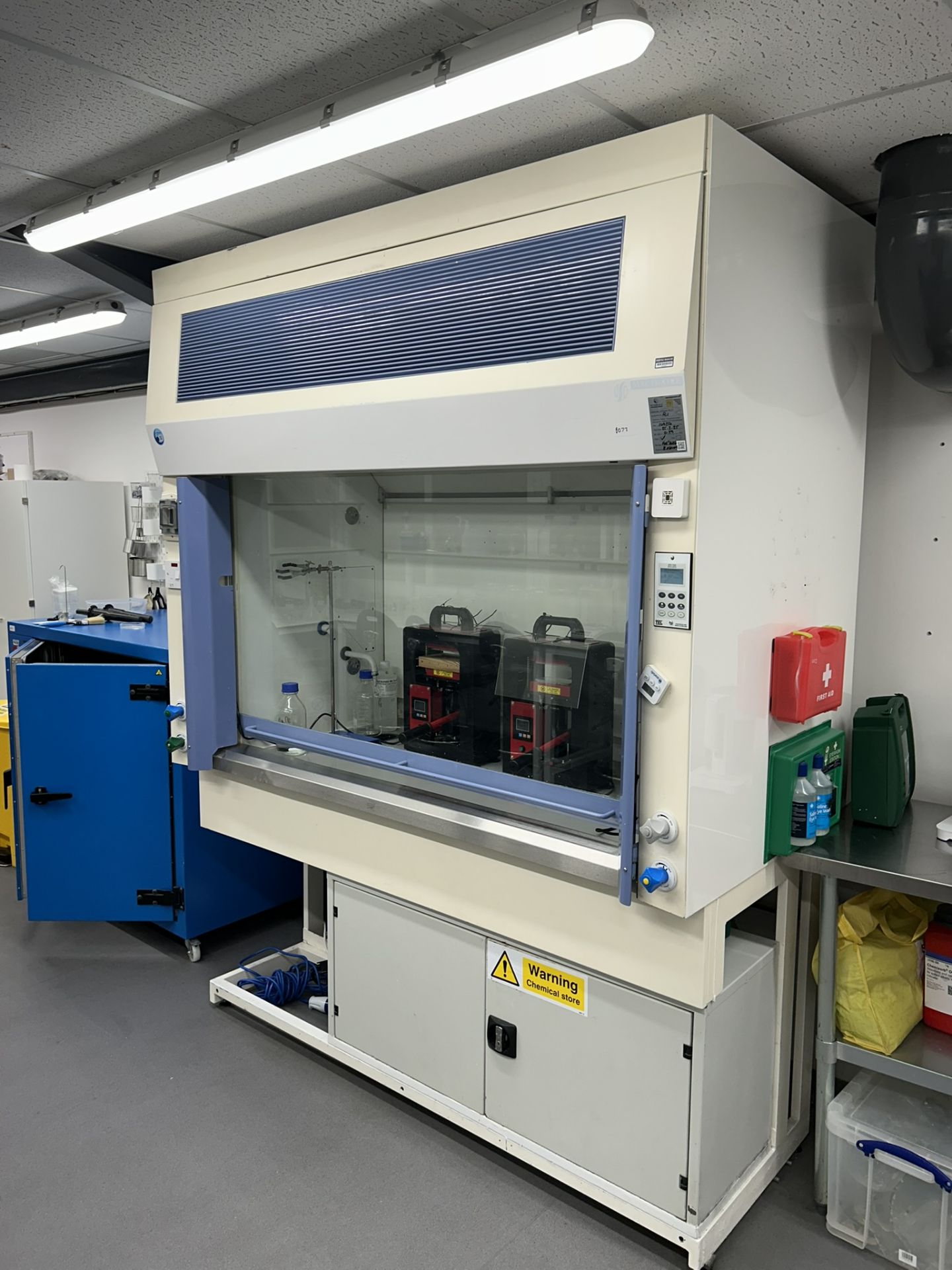 MACH-AIRE Laboratory Fume Cupboard / Extraction Cabinet with Airflow Monitor – Working