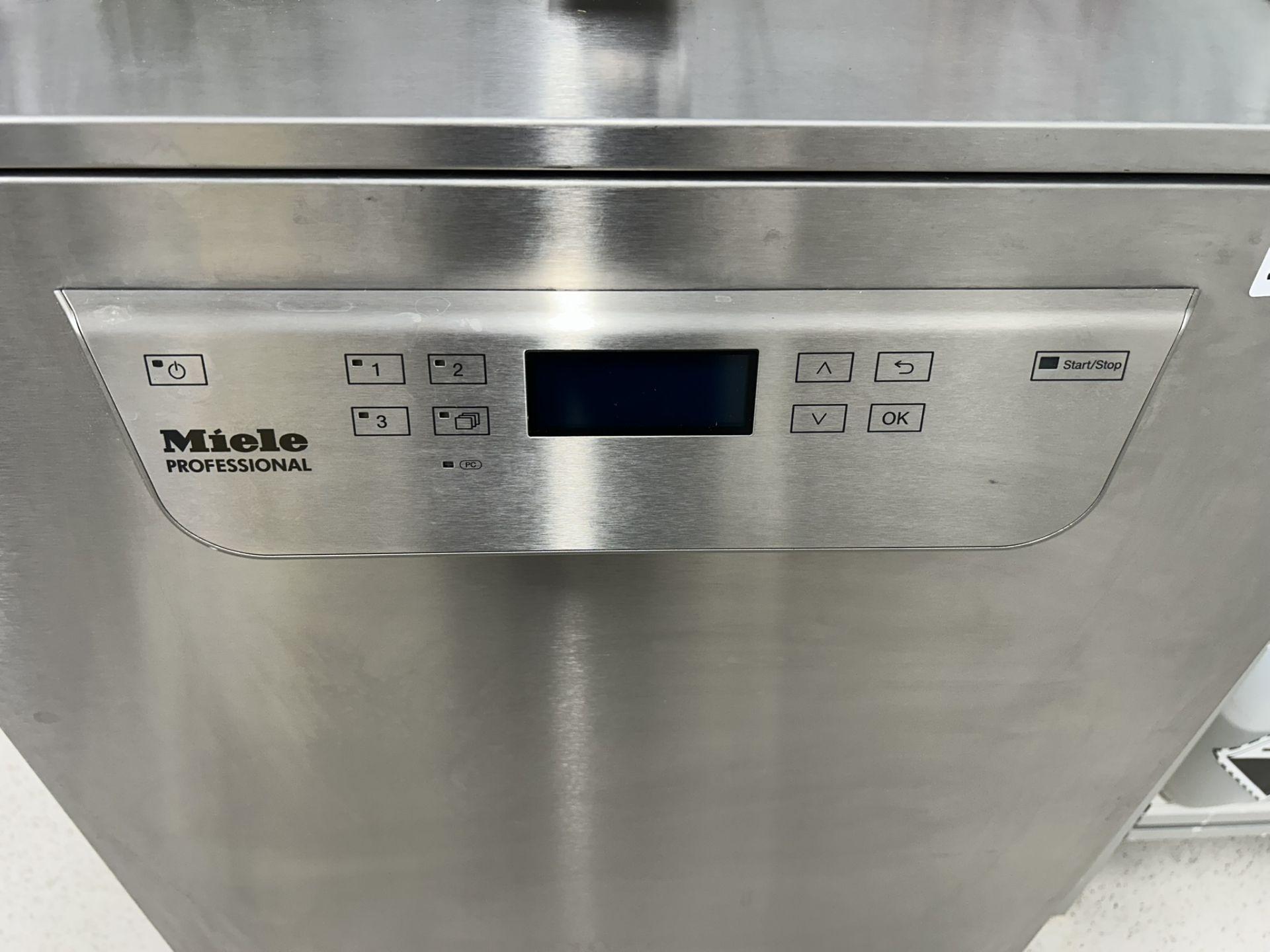 Miele Professional Laboratory Glassware Washer - Image 3 of 6