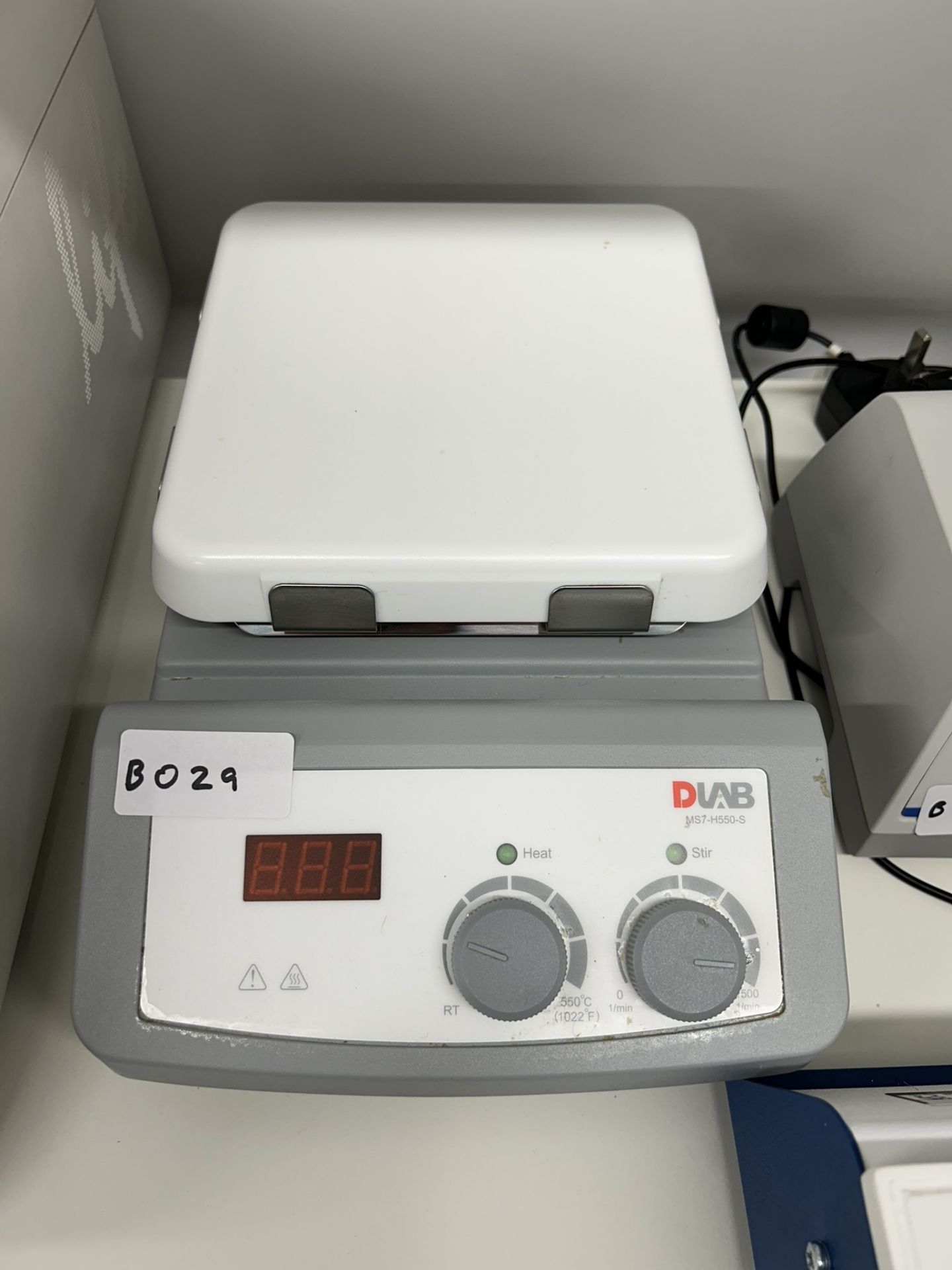DLAB MS7-H550-S LED Digital Hotplate Magnetic Stirrer