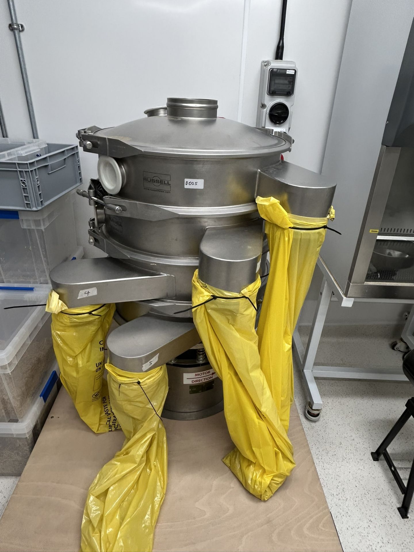 Russell Finex Stainless Steel Vibratory Sieve / Separator (3 Phase)