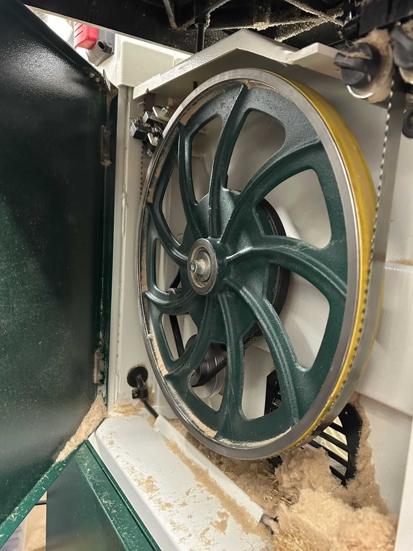 Record Power Sabre-350 14" Bandsaw with Dust Extractor - Image 9 of 11