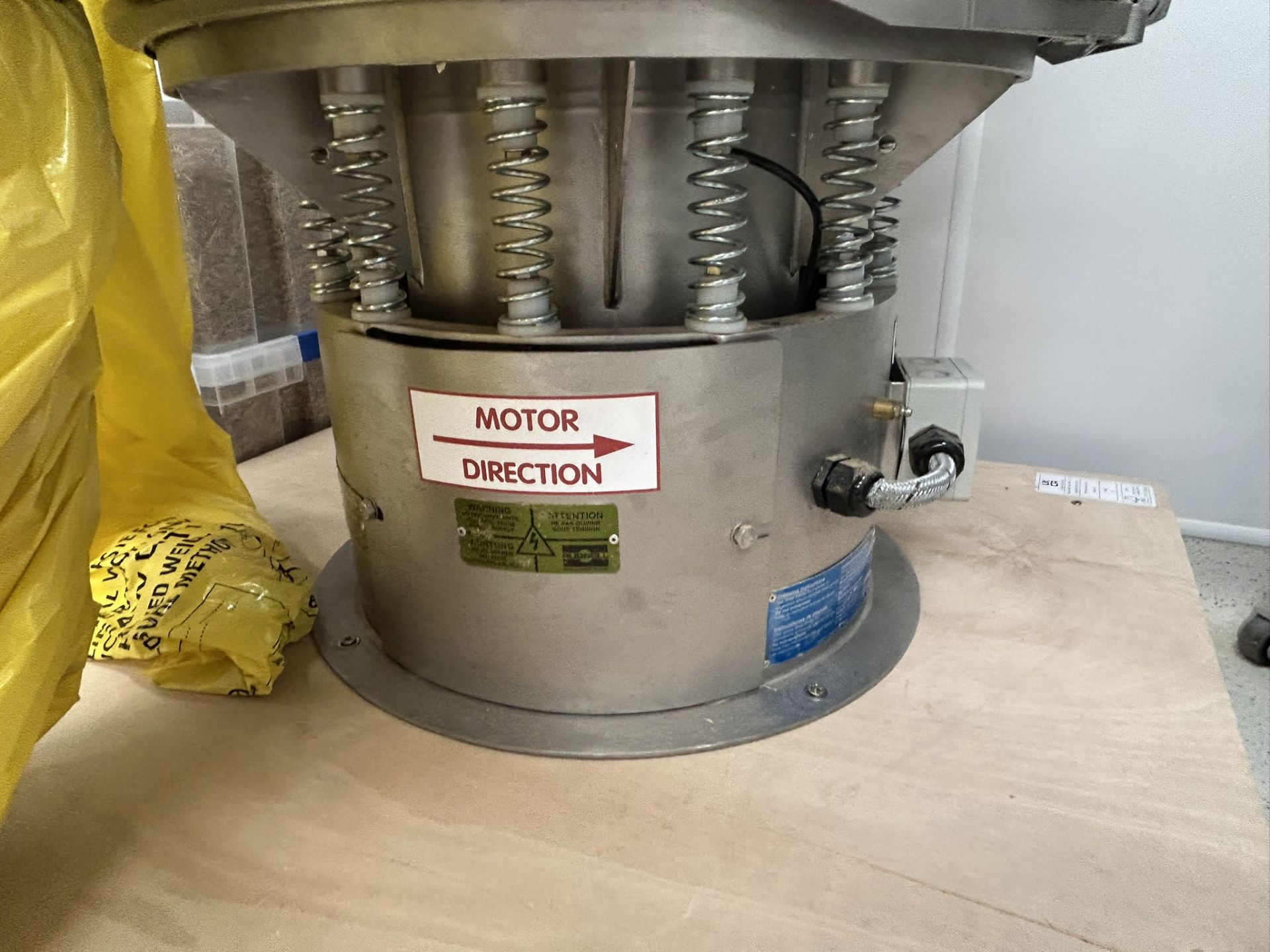 Russell Finex Stainless Steel Vibratory Sieve / Separator (3 Phase) - Image 5 of 9